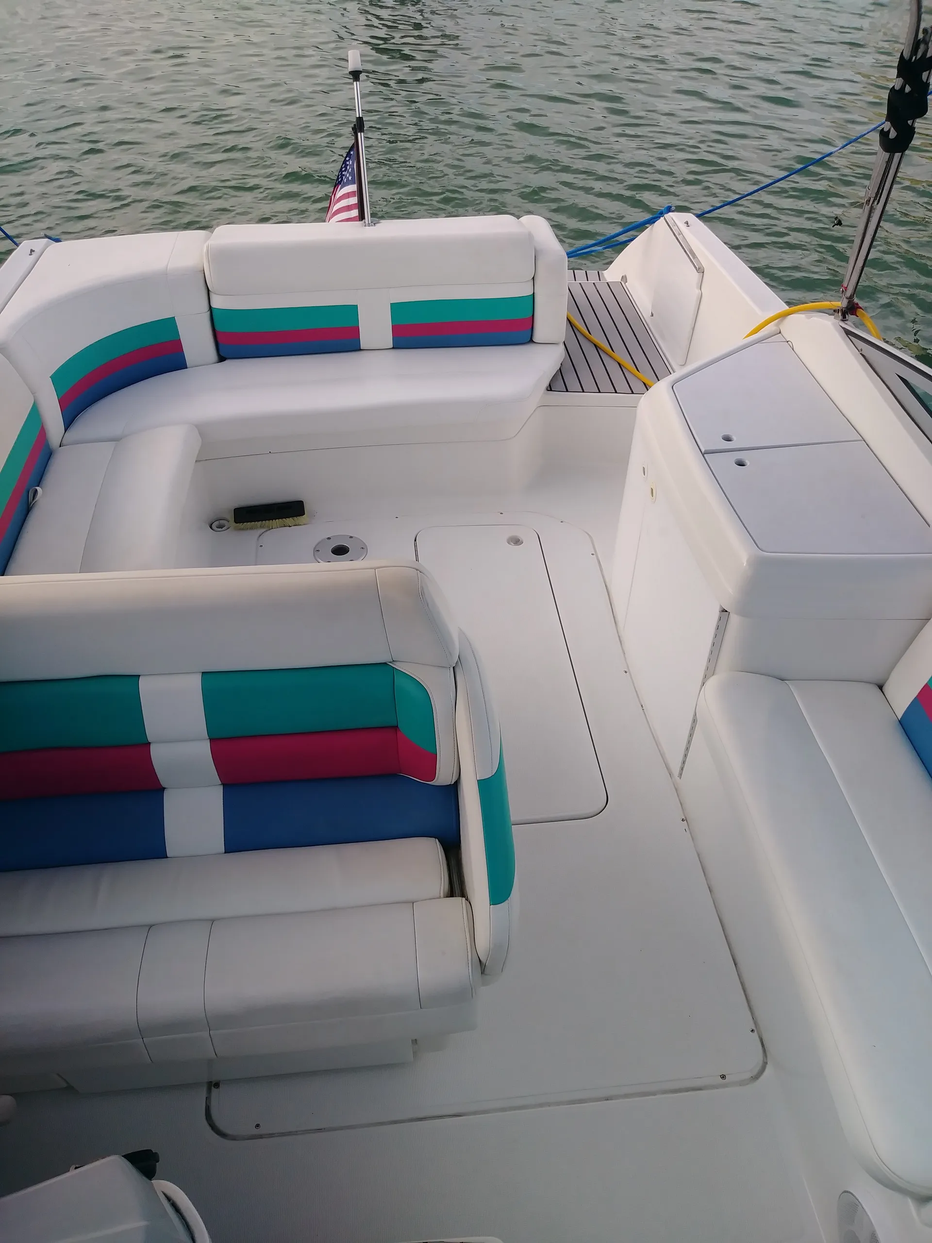 Formula by Thunderbird F280 Sun Sport in Miami Beach, FL — photo 8