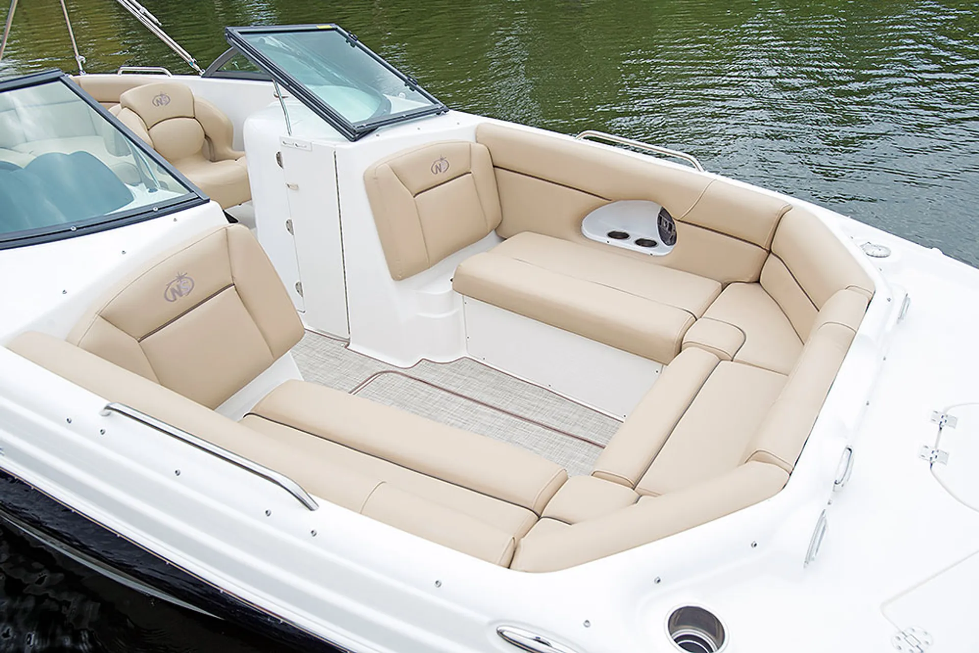 Gorgeous 85k Fully Loaded Fast, Spacious, Daily, Multi-Day Rentals!