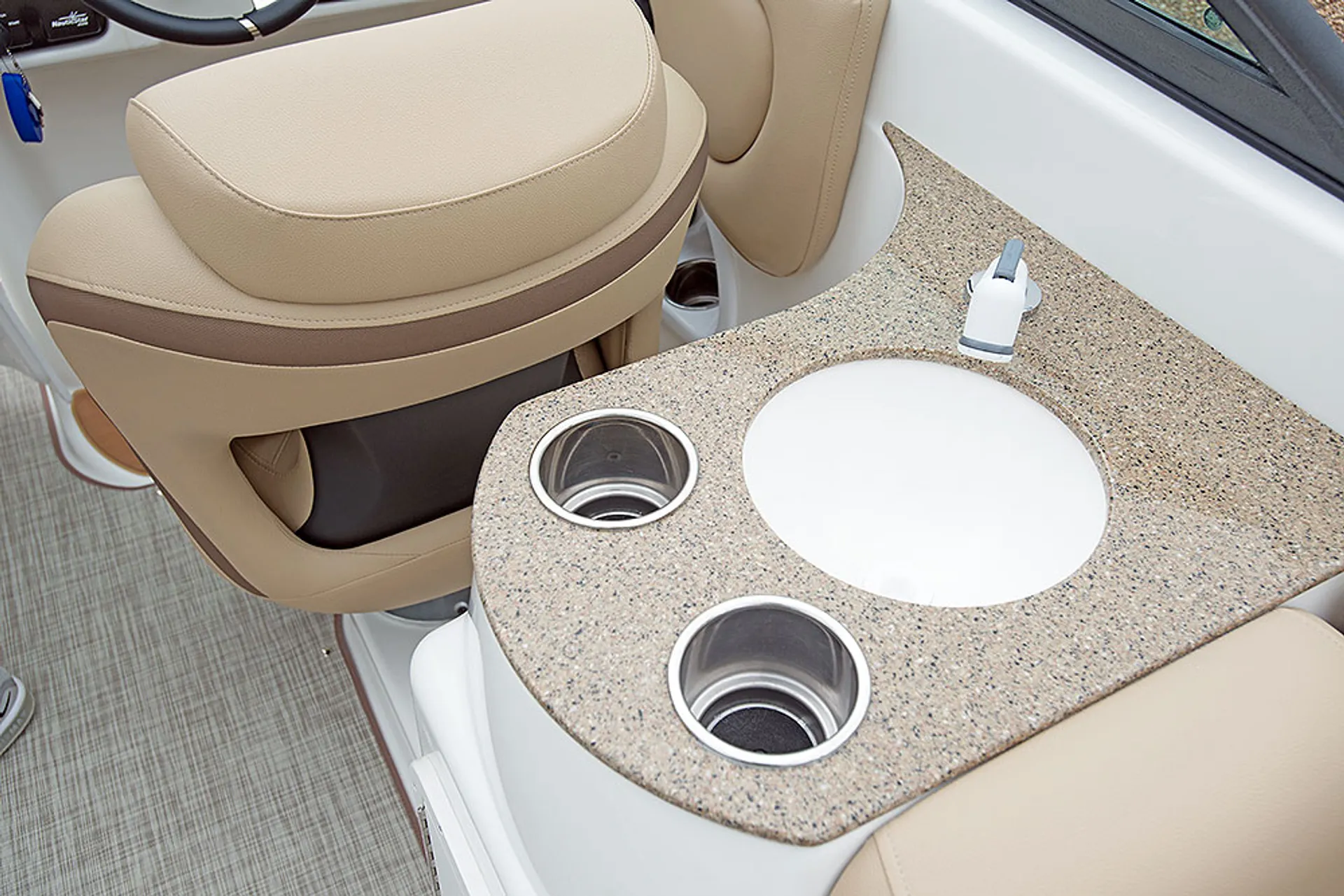 Gorgeous 85k Fully Loaded Fast, Spacious, Daily, Multi-Day Rentals!