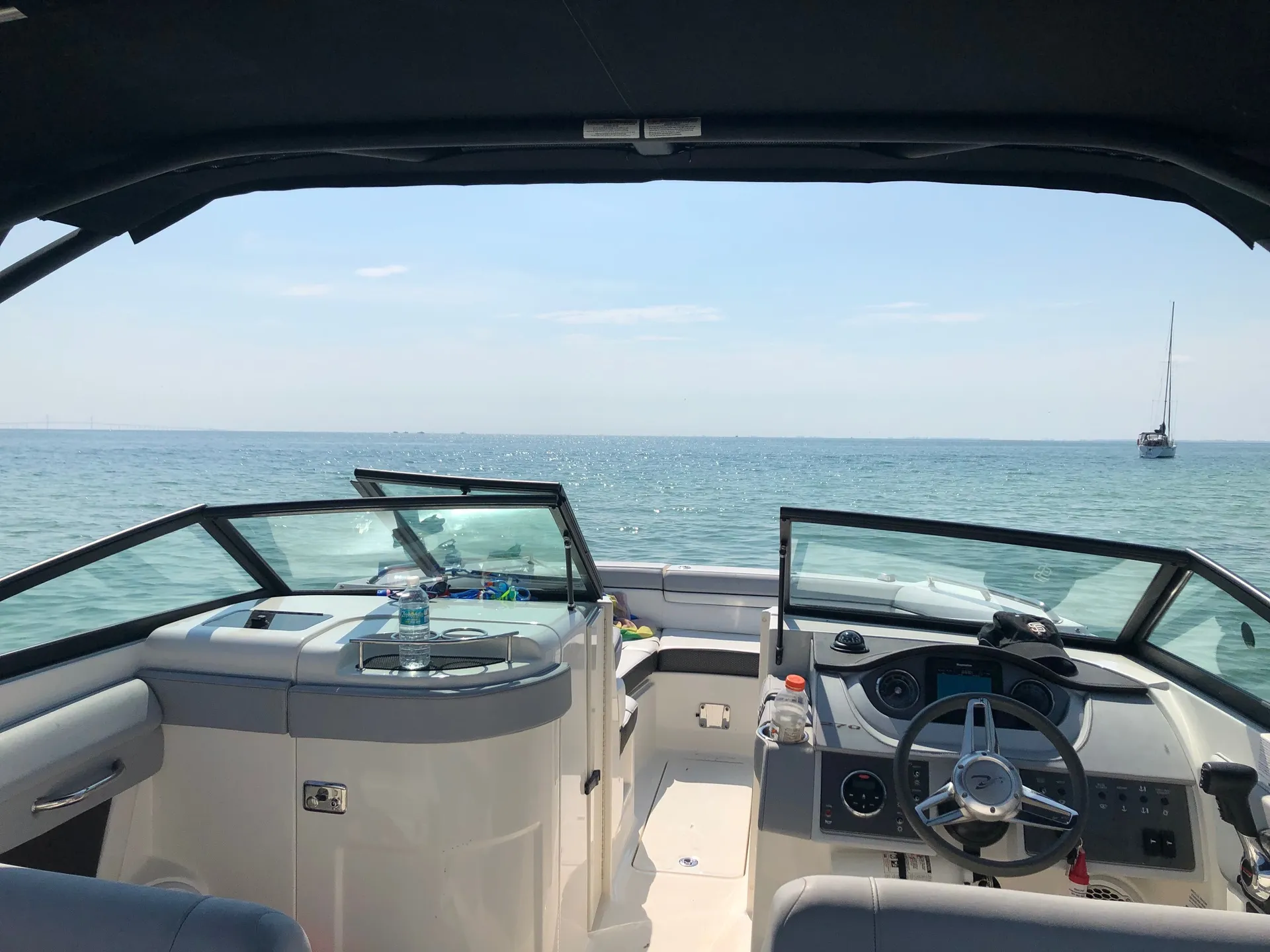 Sea Ray Boats 270 Sundeck w/300XL Verado in Bradenton, FL — photo 5