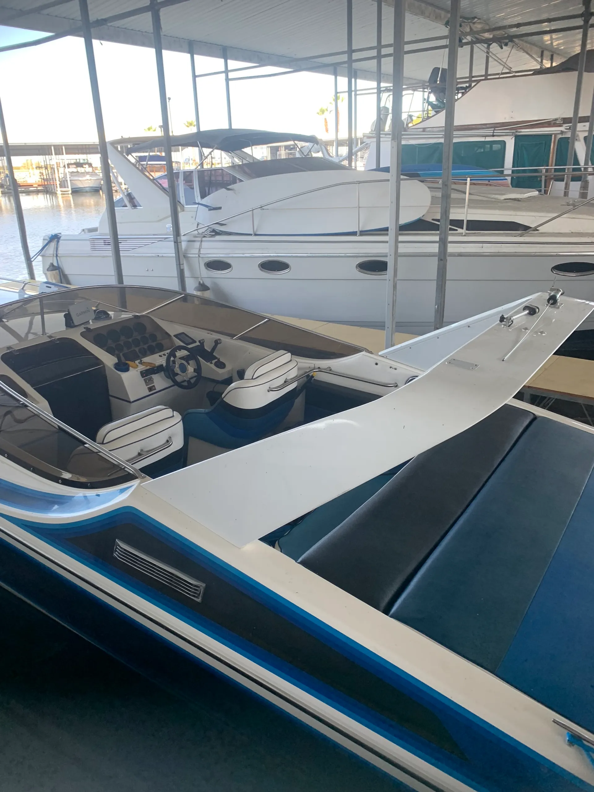Wellcraft 4300 Portofino in Stockton, CA — photo 4