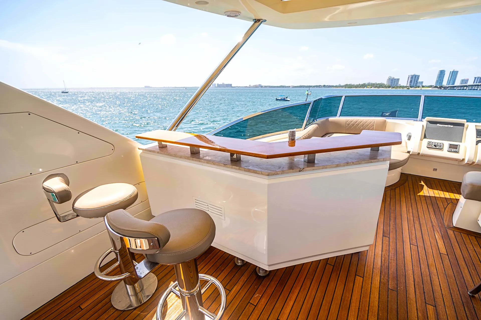 78 Azimut in Miami Beach, FL — photo 8