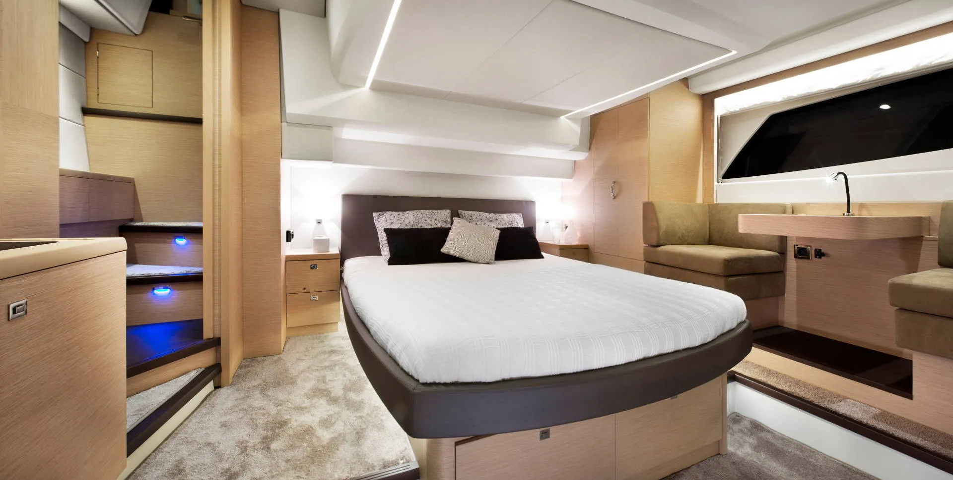 Other Prestige 500 Flybridge in Miami Beach, FL — photo 5