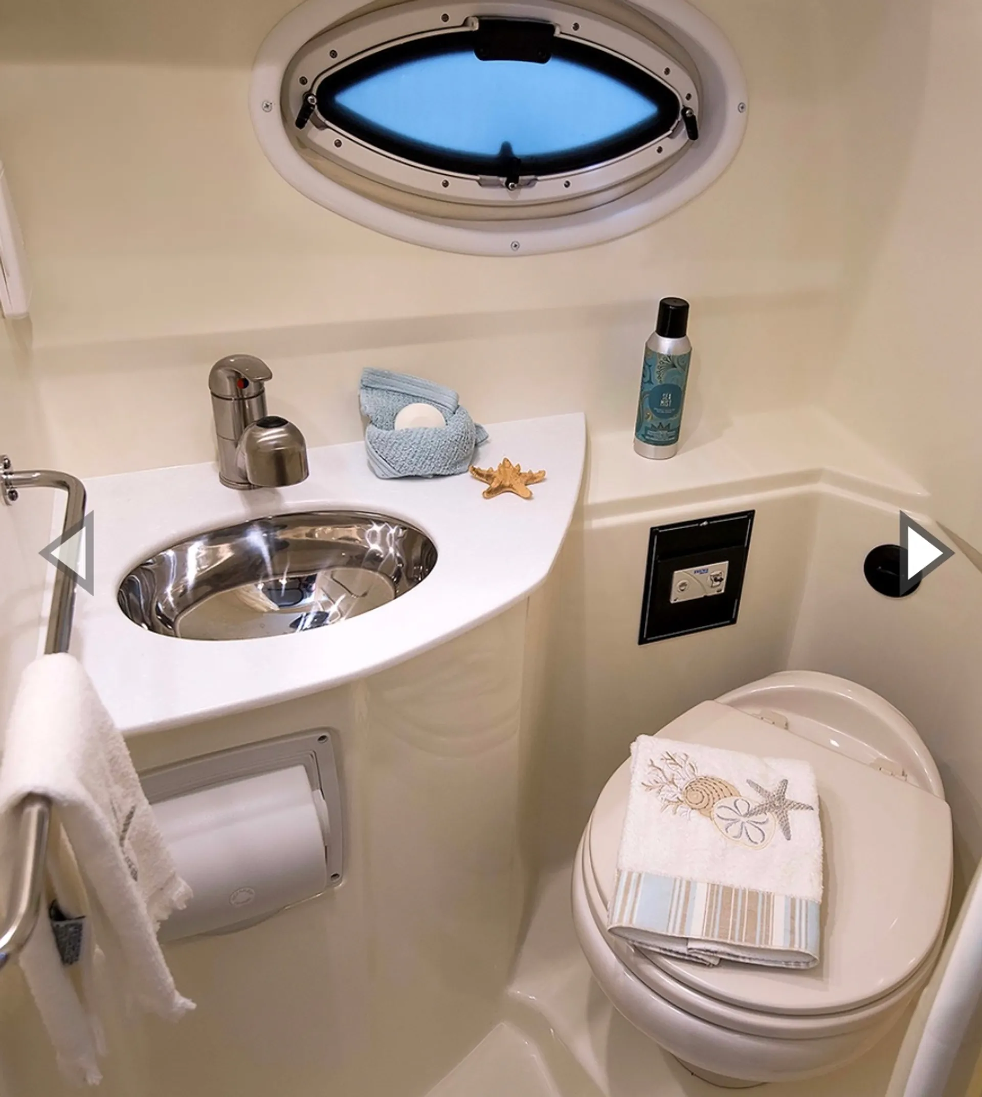 Monterey Boats 264FSC in Miami Beach, FL — photo 6