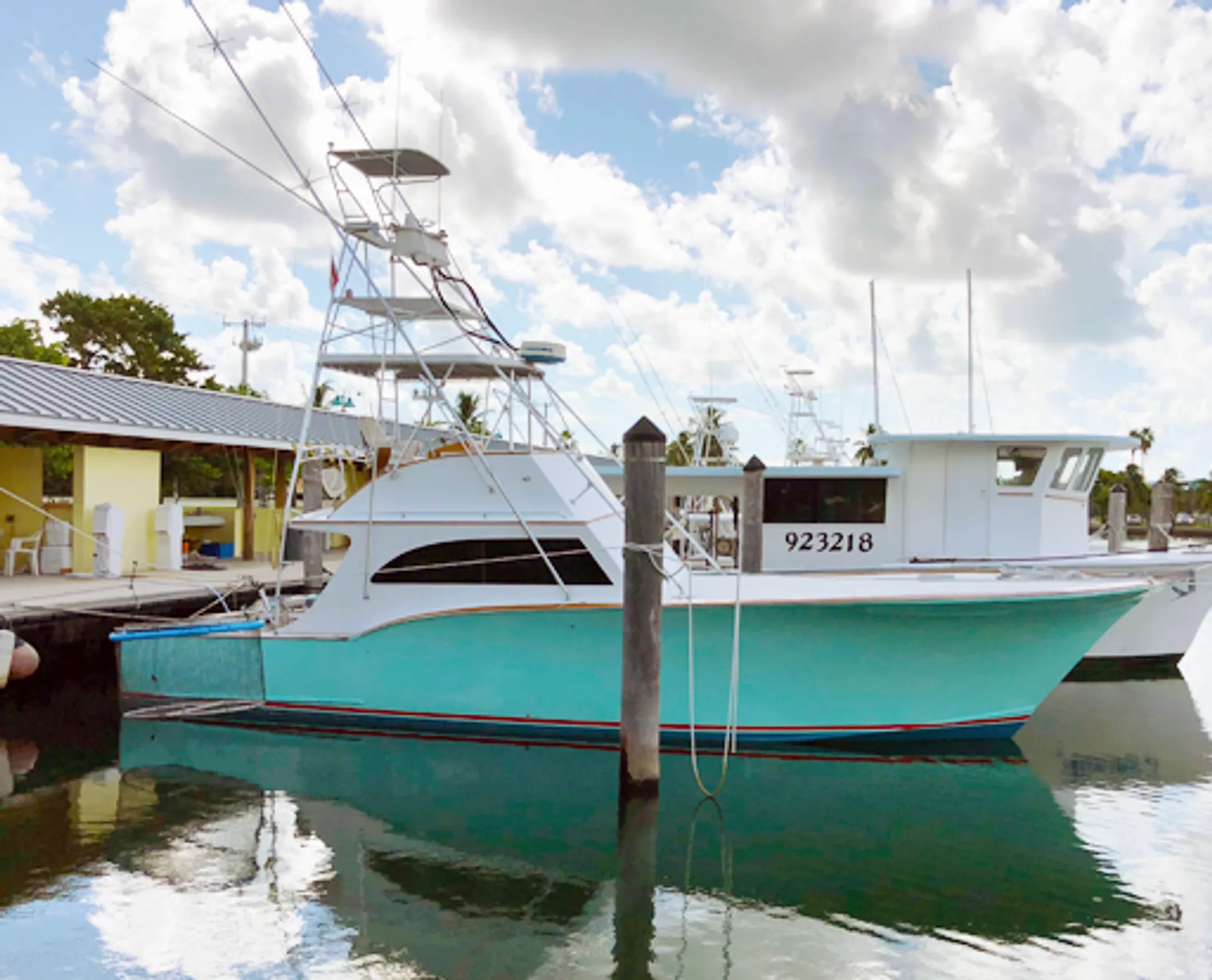 Carolina Classic Boats 42' Custom  in Miami, FL — photo 9