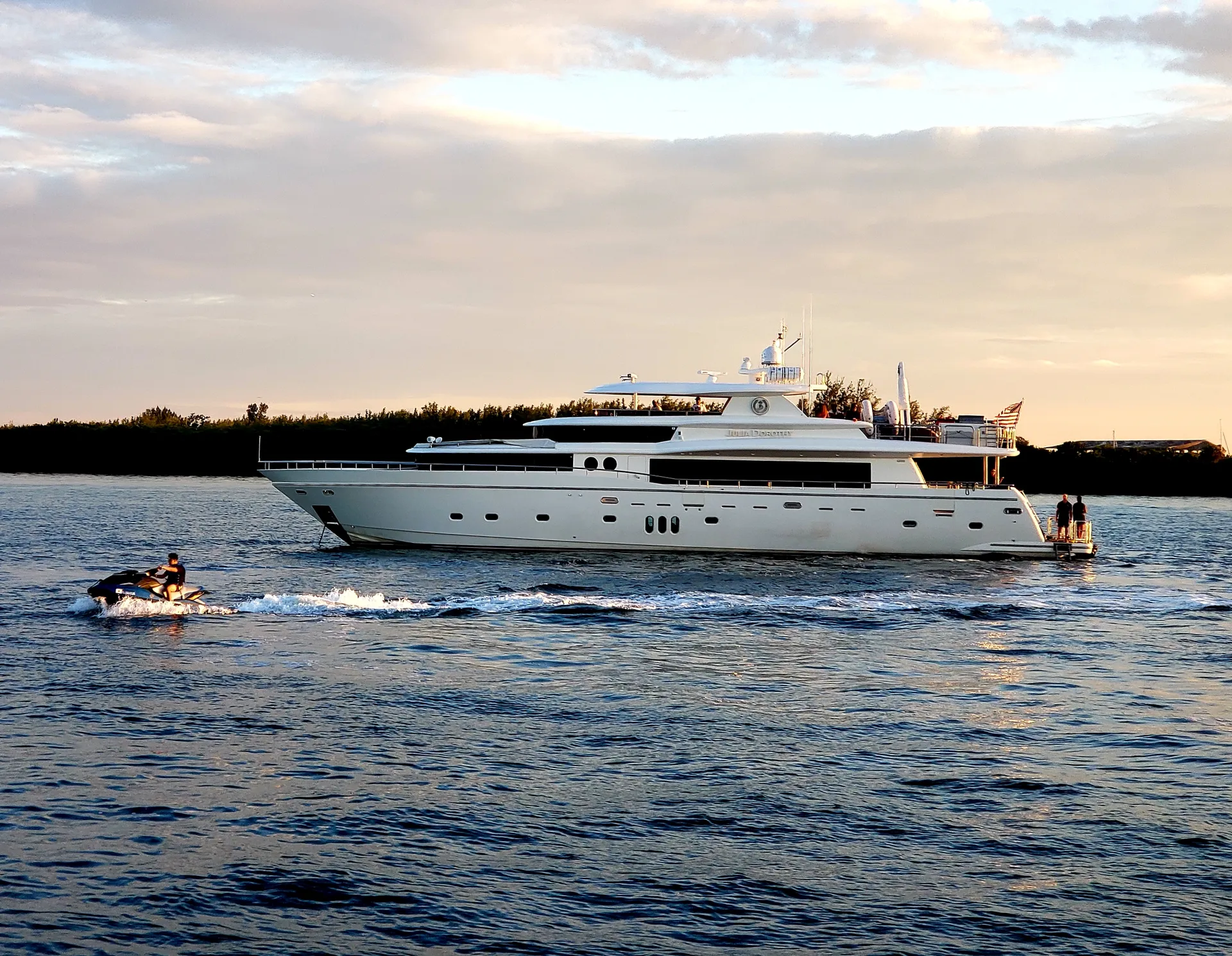 Johnson 104 in Miami, FL — photo 6