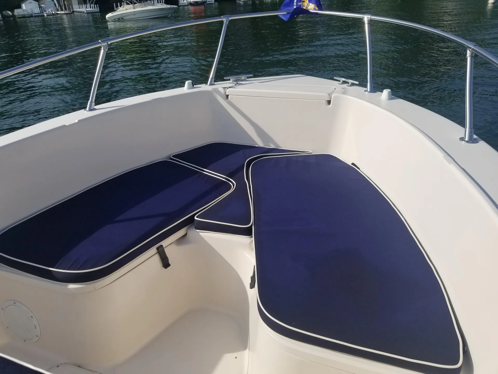Grady-White Boats 209 Escape w/F150 Yamaha in Fontana-on-Geneva Lake, WI — photo 6