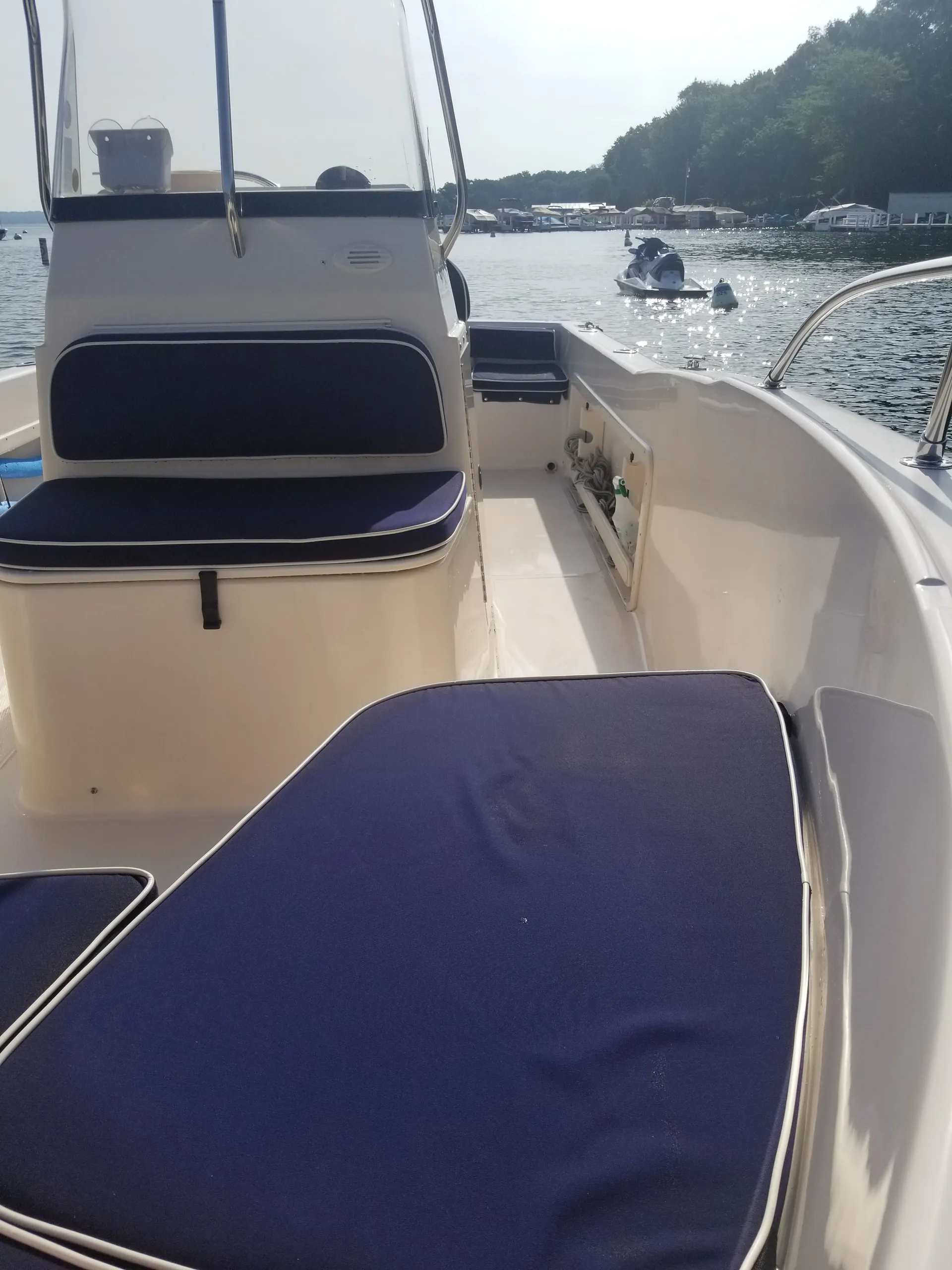 Grady-White Boats 209 Escape w/F150 Yamaha in Fontana-on-Geneva Lake, WI — photo 7