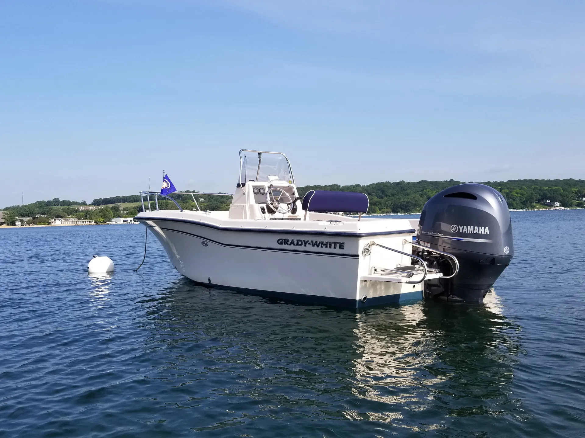 Grady-White Boats 209 Escape w/F150 Yamaha in Fontana-on-Geneva Lake, WI — photo 3