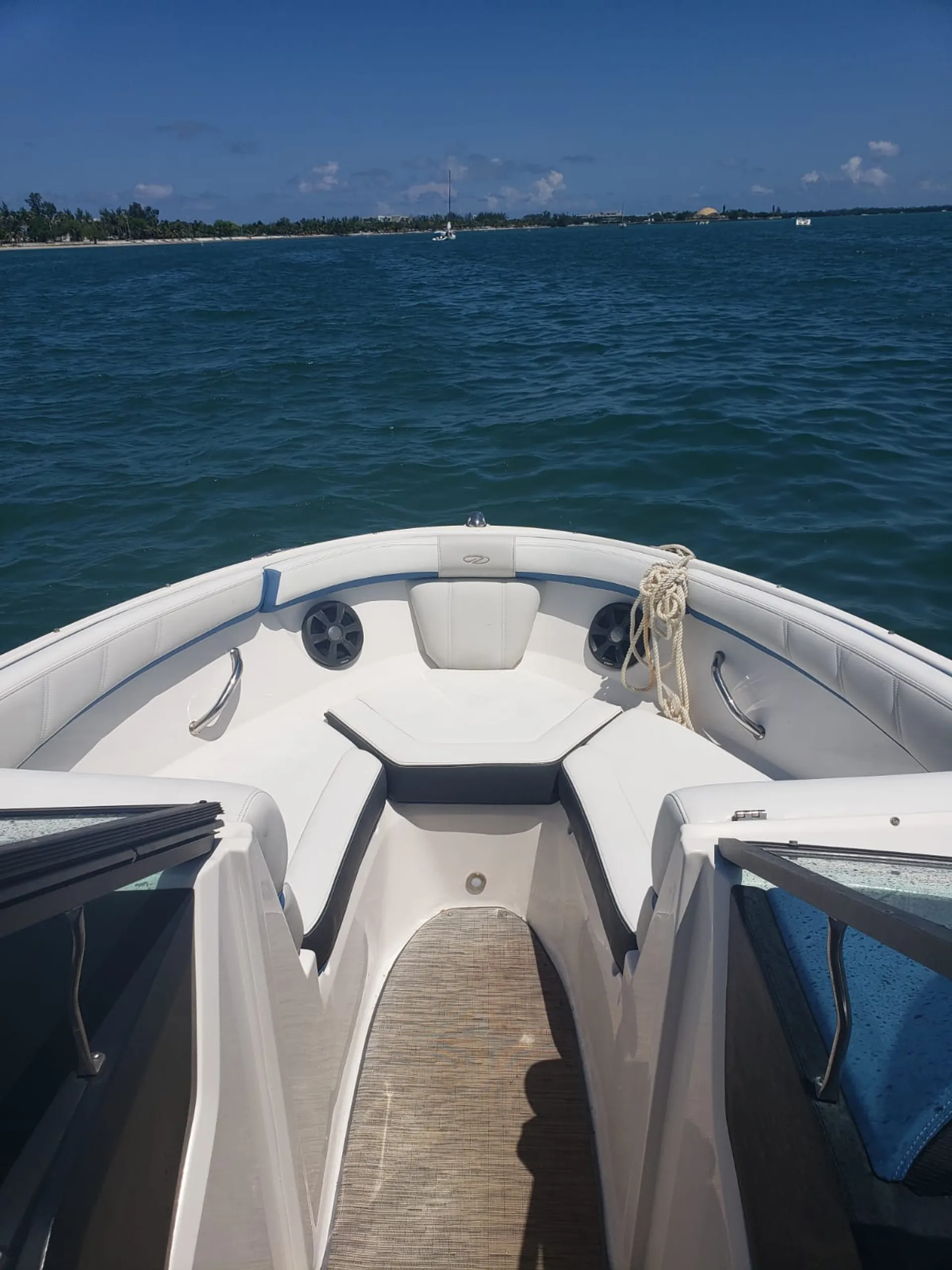 Regal Boats 2000 in Key Biscayne, FL — photo 4