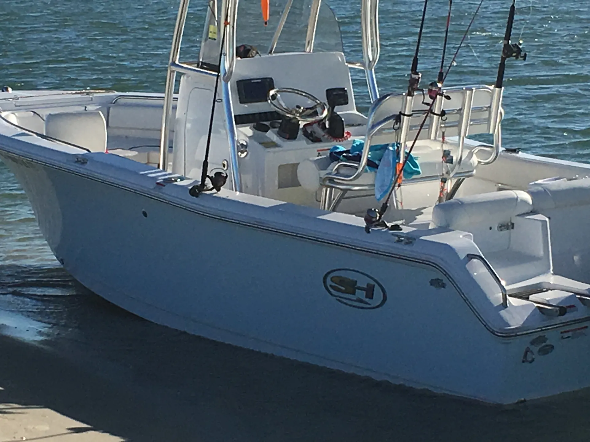 Sea Hunt Boats Ultra 211 in Morehead City, NC — photo 10