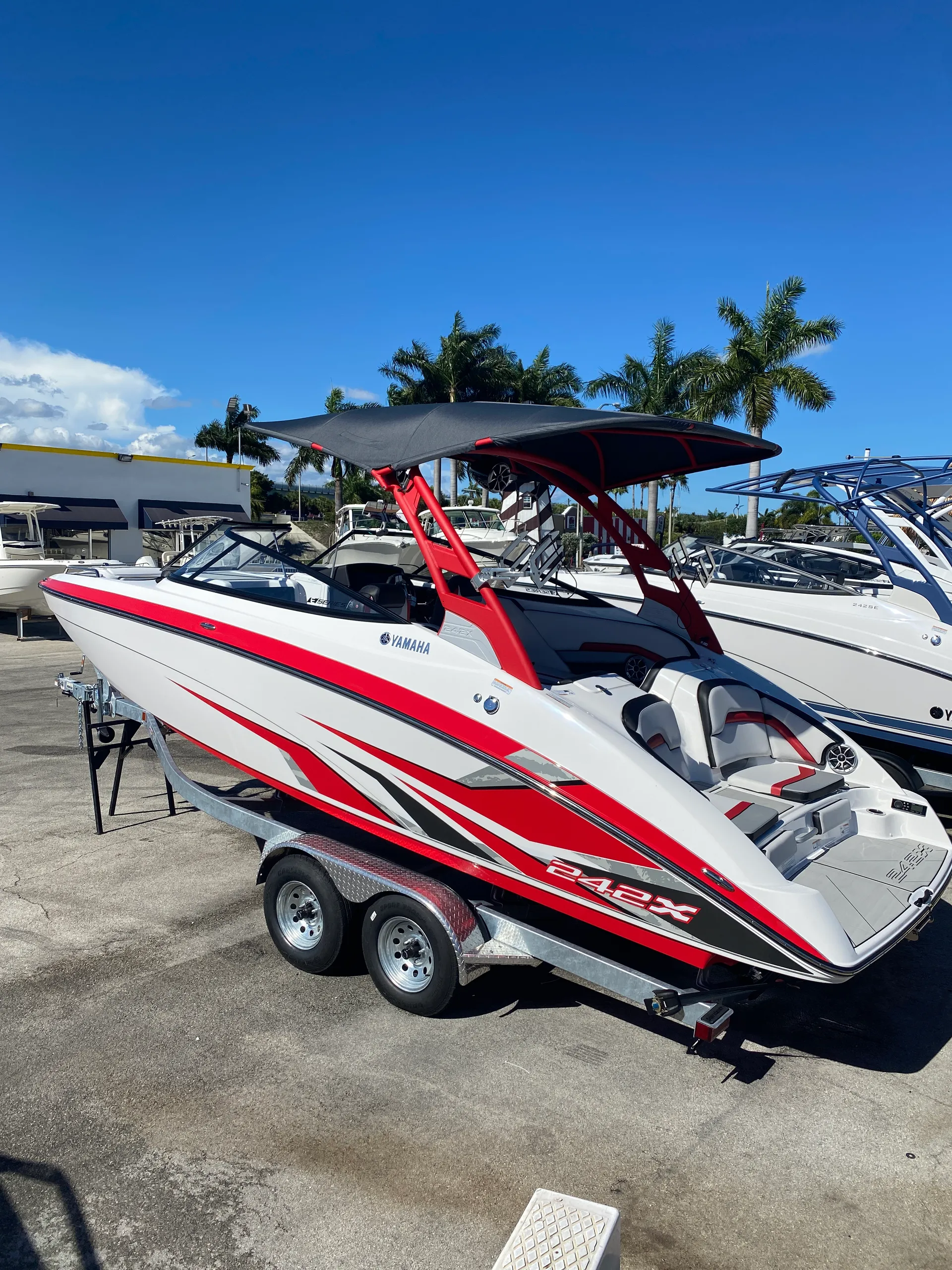 Yamaha 242X E-Series  in Key Biscayne, FL — photo 8