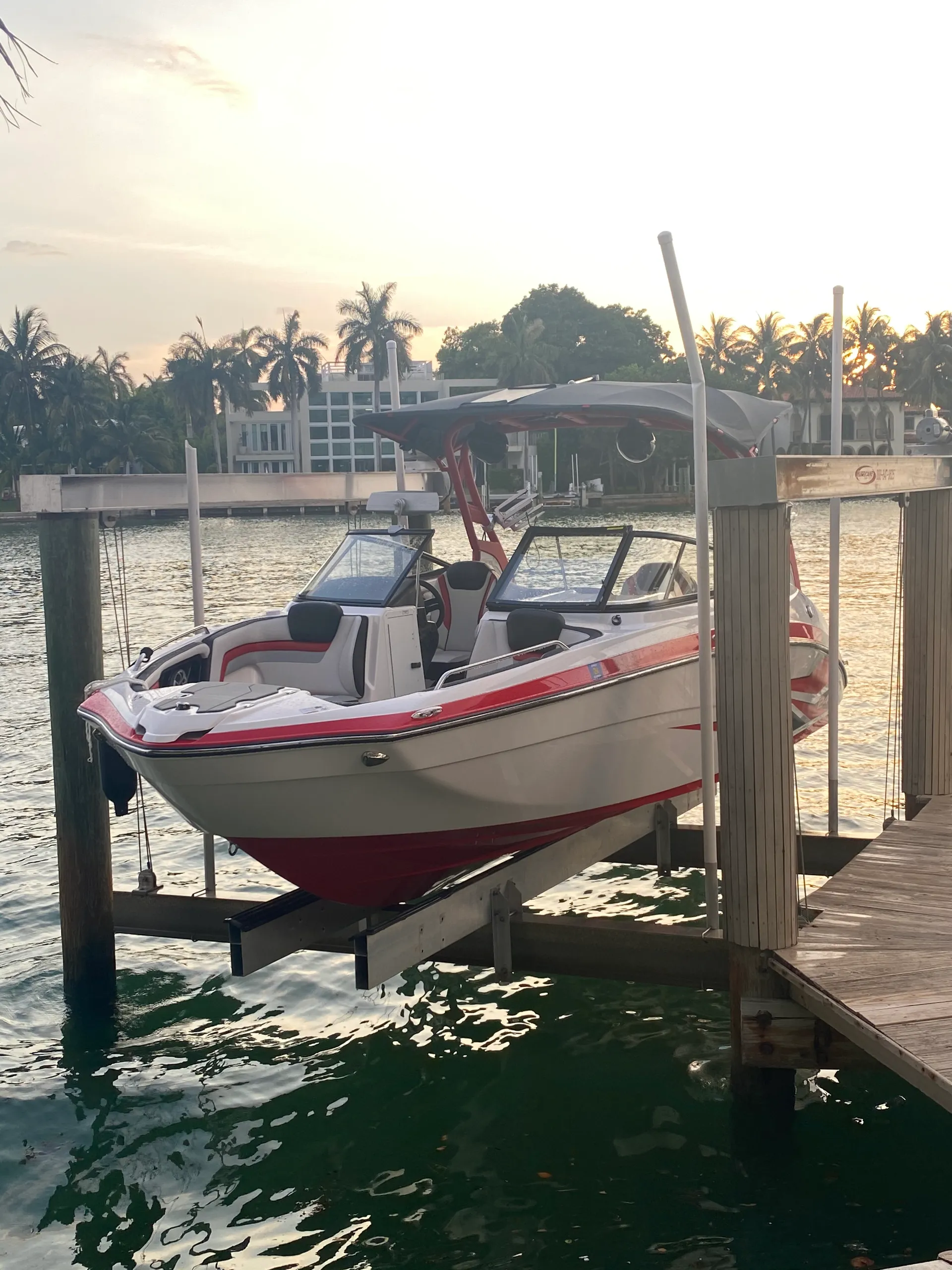 Yamaha 242X E-Series  in Key Biscayne, FL — photo 7