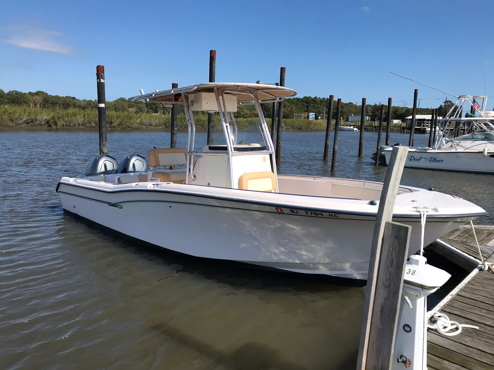 Grady-White Boats 257S Advance in Cape May, NJ — photo 2