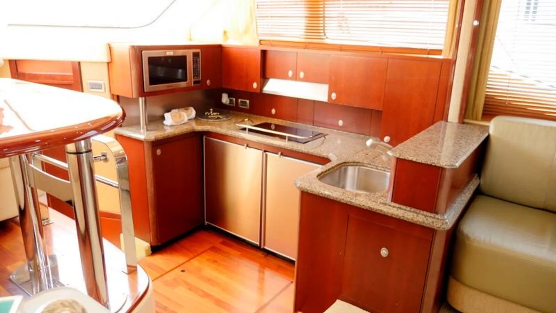 Sea Ray Boats Sedan Bridge 55 in Miami, FL — photo 8