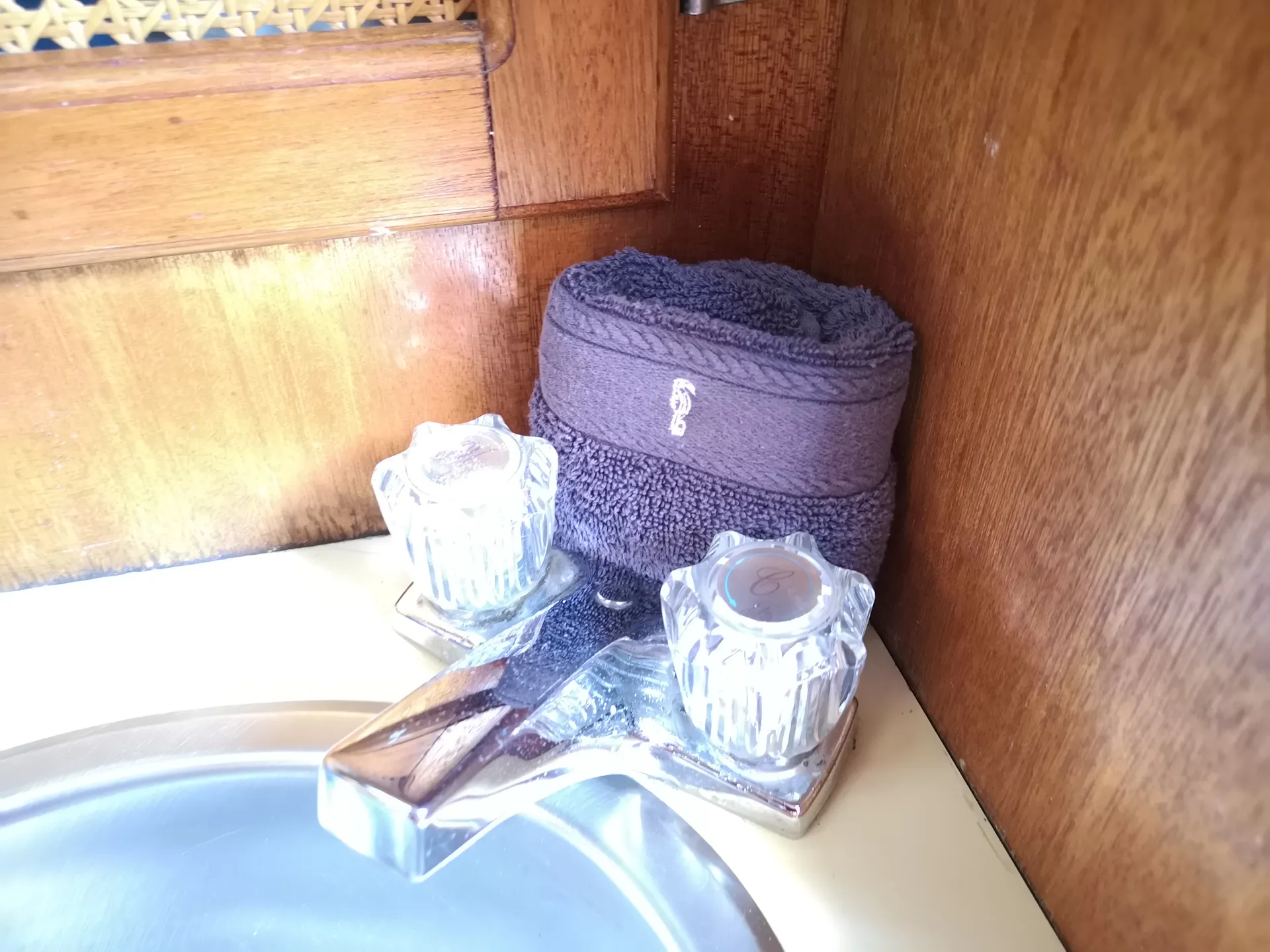 "Equinox" - Center of the Sun - Lippincott 30'