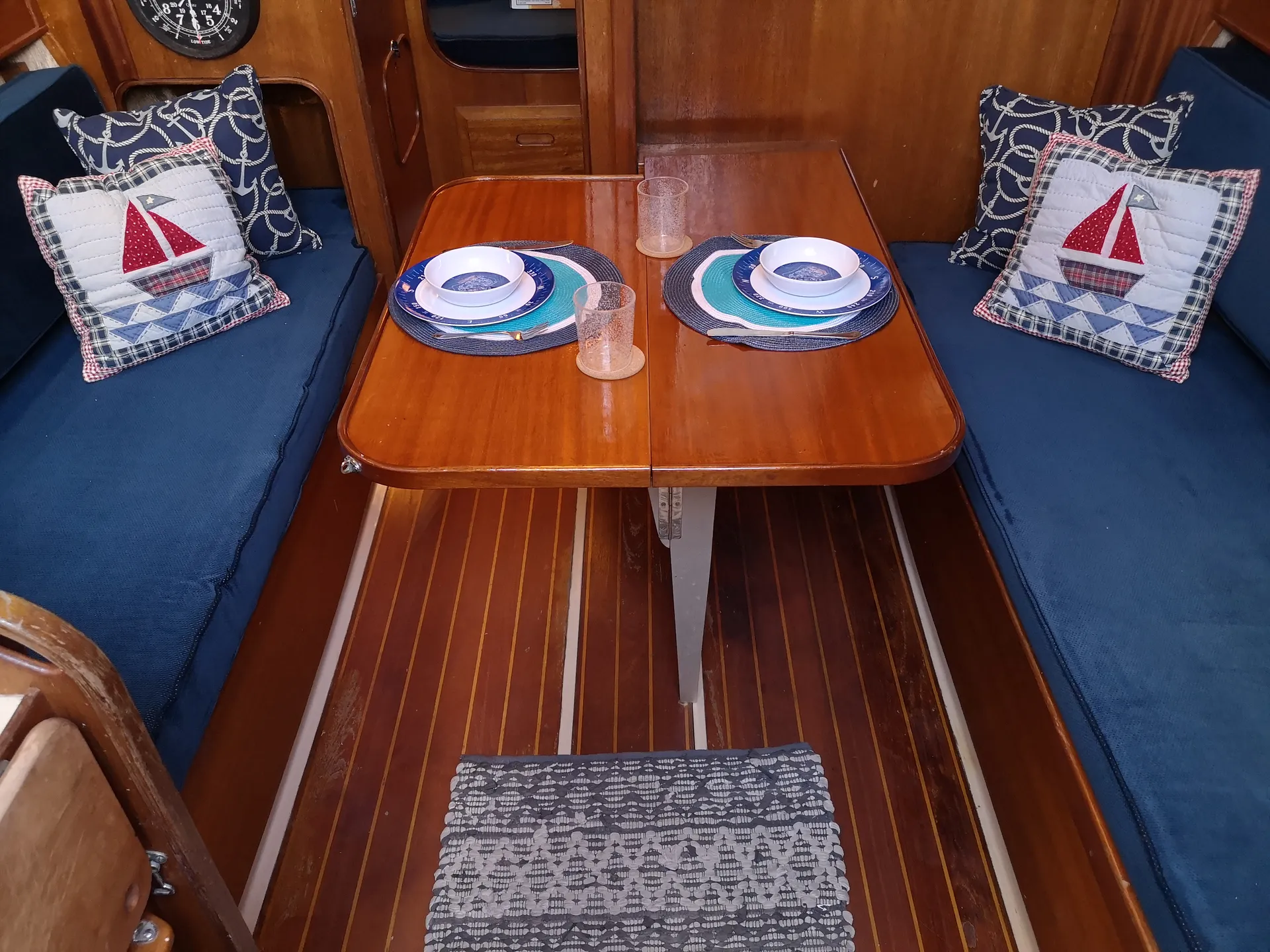 "Equinox" - Center of the Sun - Lippincott 30'