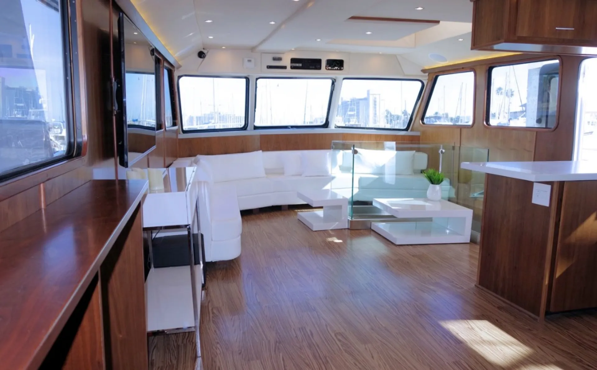 Bonner Navigator 73 in San Diego, CA — photo 9