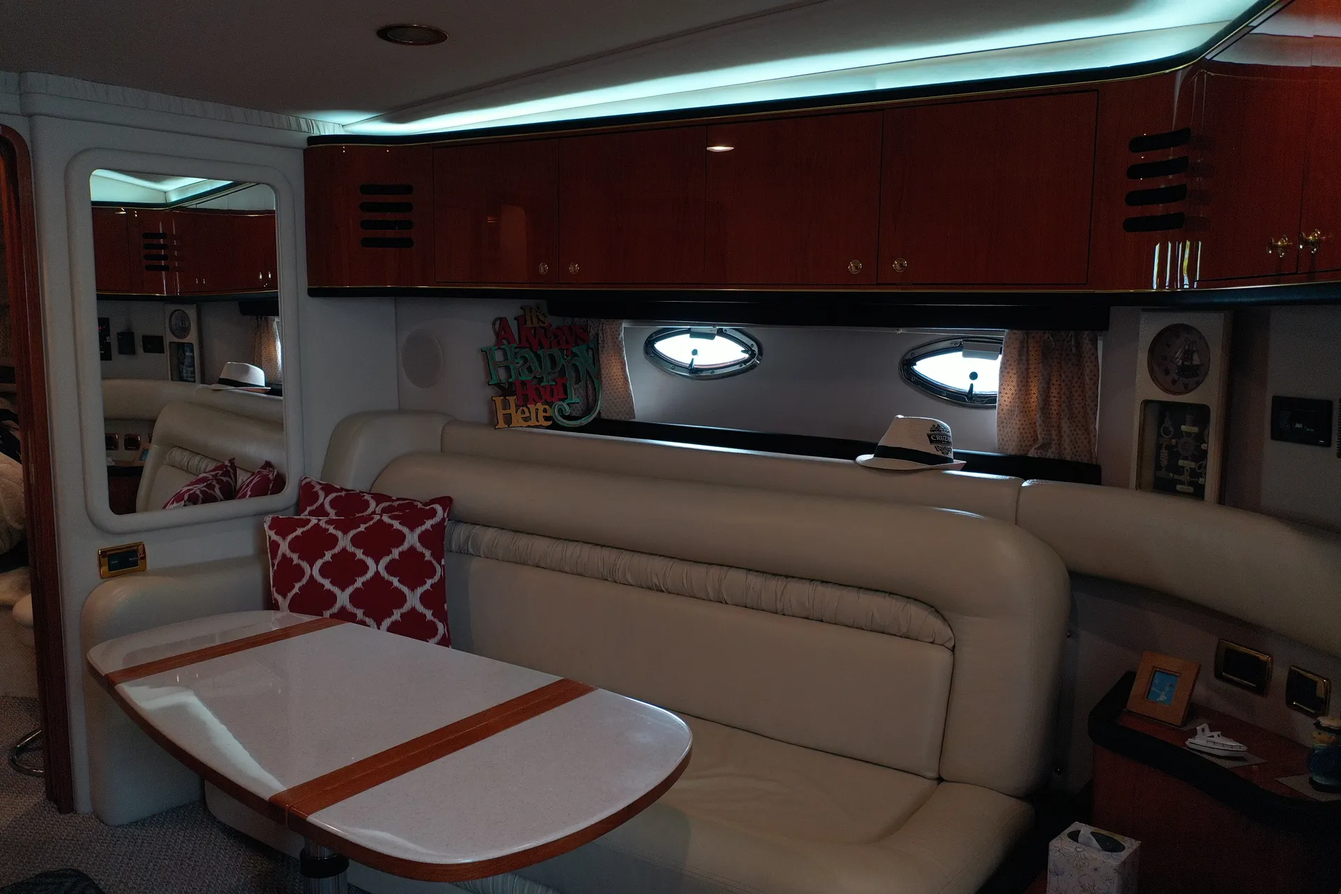 51’ custom yacht Voted best charter in south Florida  (Jokers Wild) 