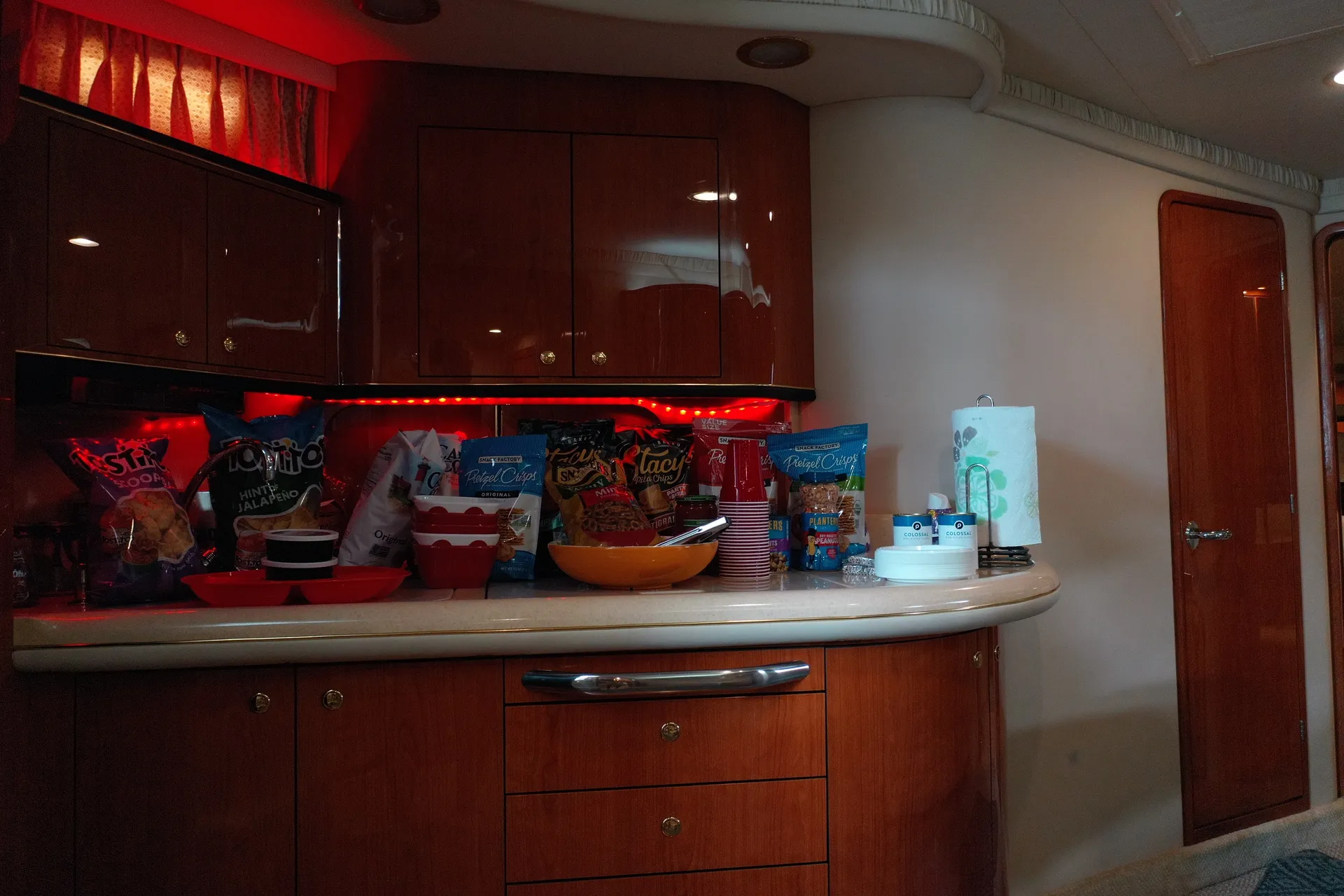 51’ custom yacht Voted best charter in south Florida  (Jokers Wild) 