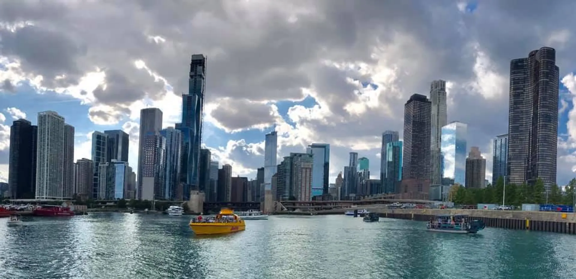 ⭐️IF YOU HAVE UP TO 6 IN YOUR GROUP THEN WE’RE "JUST RIGHT" FOR YOU 🌤