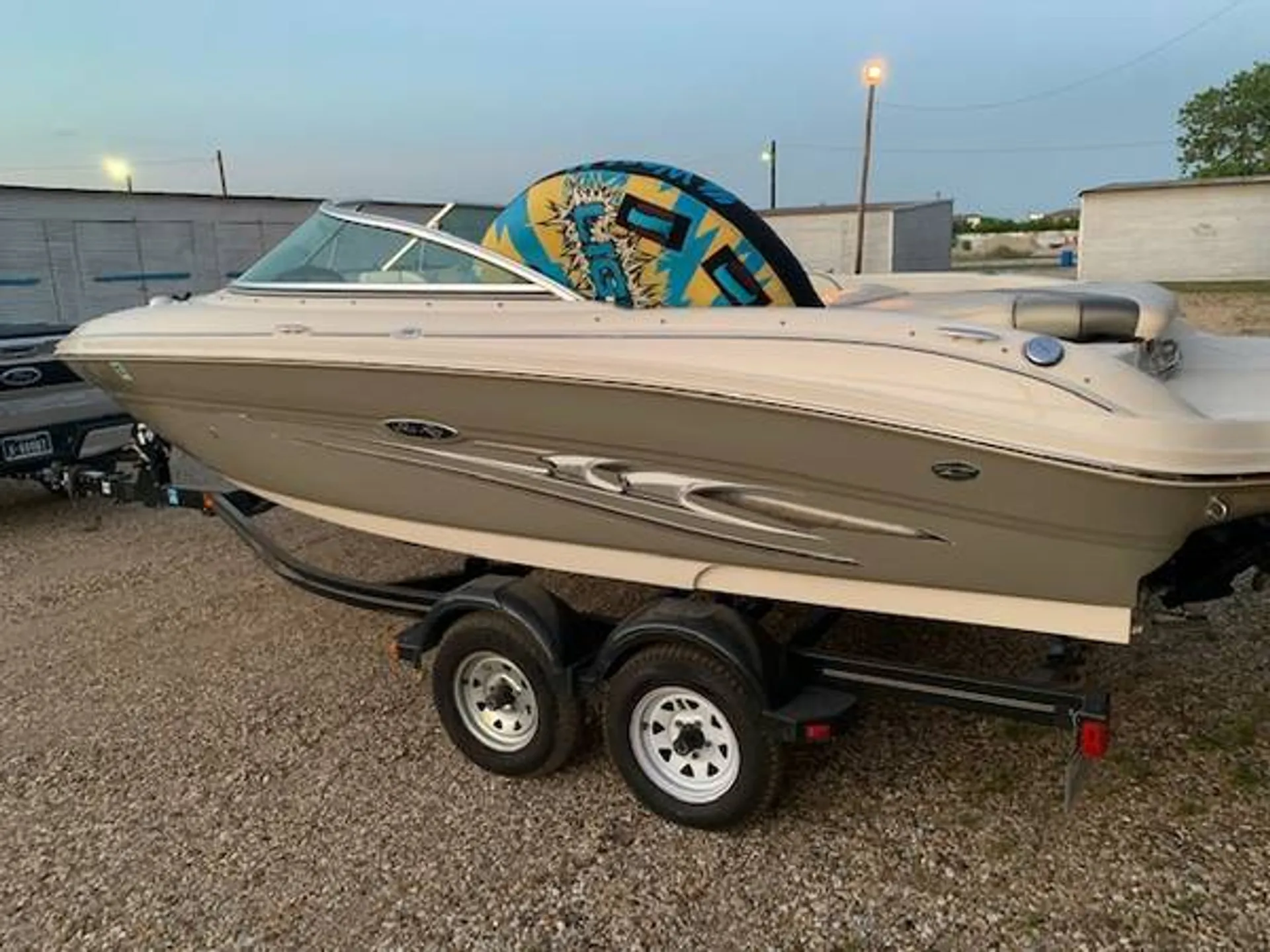 Sea Ray 205 Select in Lewisville, TX — photo 3