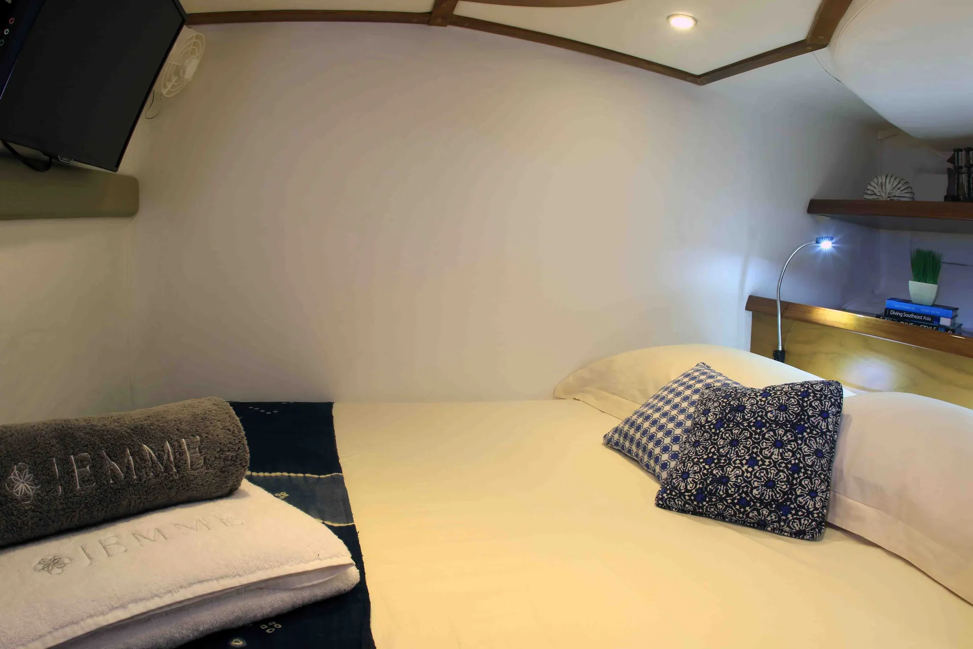 Other Sailing Catamaran in Denpasar Selatan, Bali — photo 9