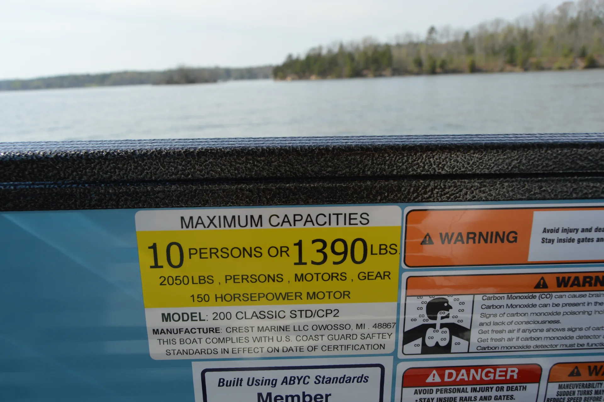 Crest Pontoons 190 Crest II in Leasburg, NC — photo 4