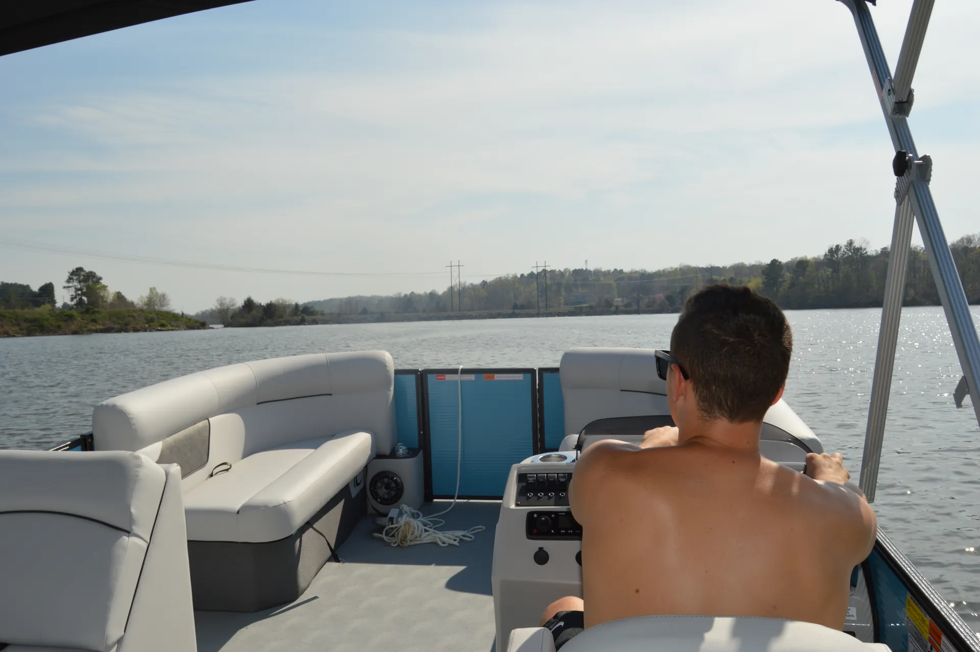 Crest Pontoons 190 Crest II in Leasburg, NC — photo 5