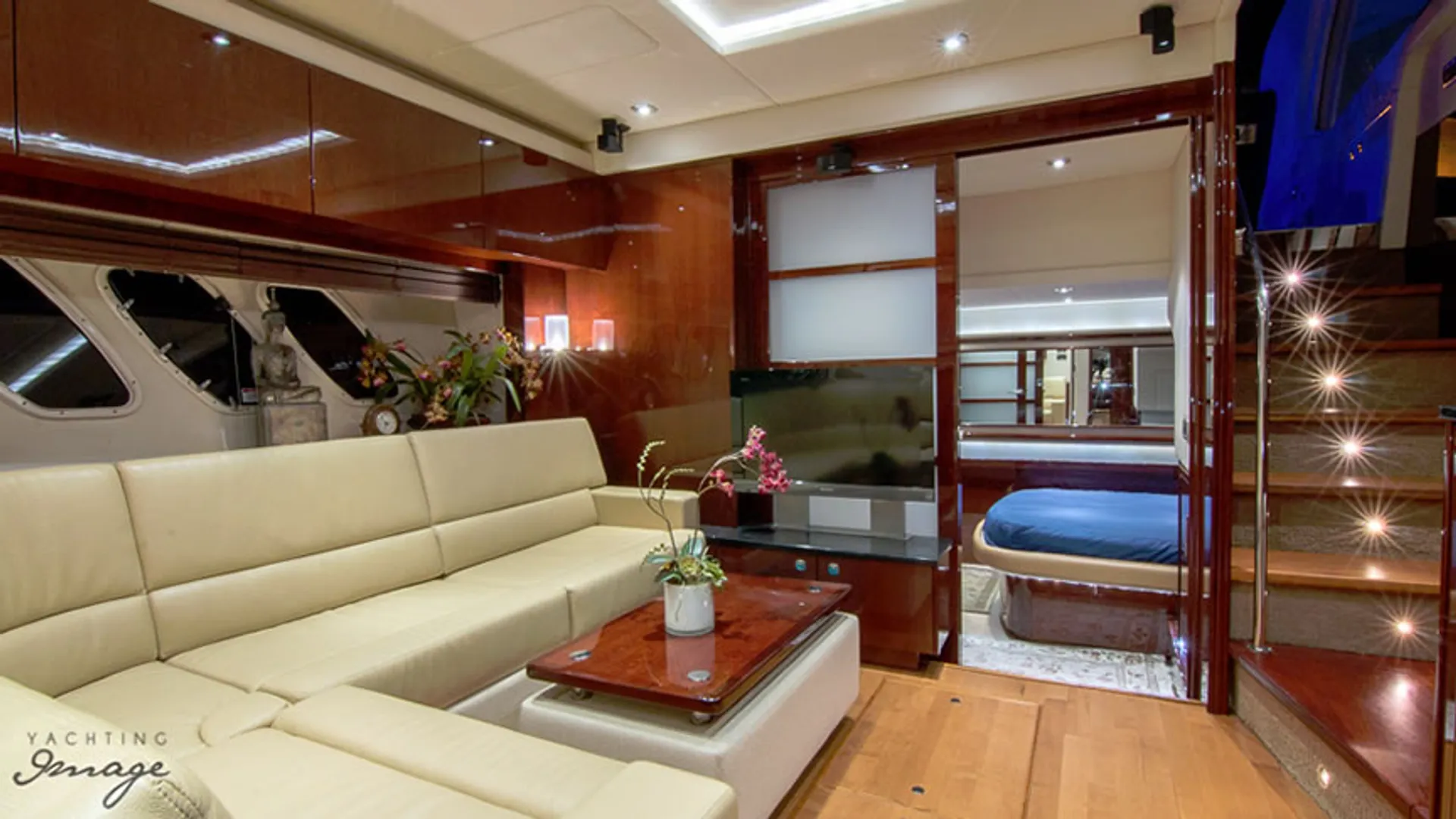 Sea Ray Boats 540 Sundancer (Zeus Drive) in Miami Beach, FL — photo 4