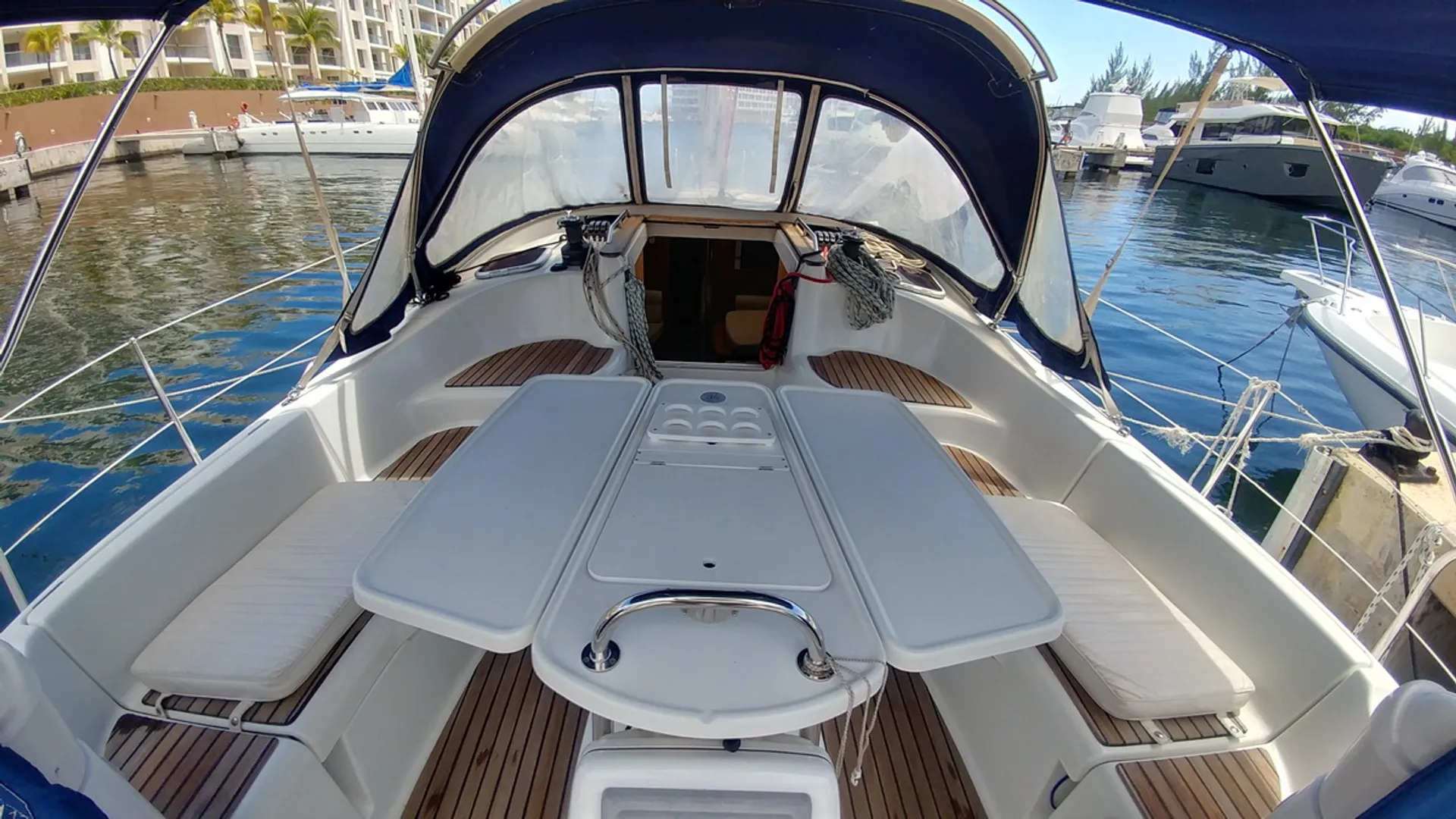 Jeanneau Sun Odyssey 45ds in Cancun, Quintana Roo — photo 4