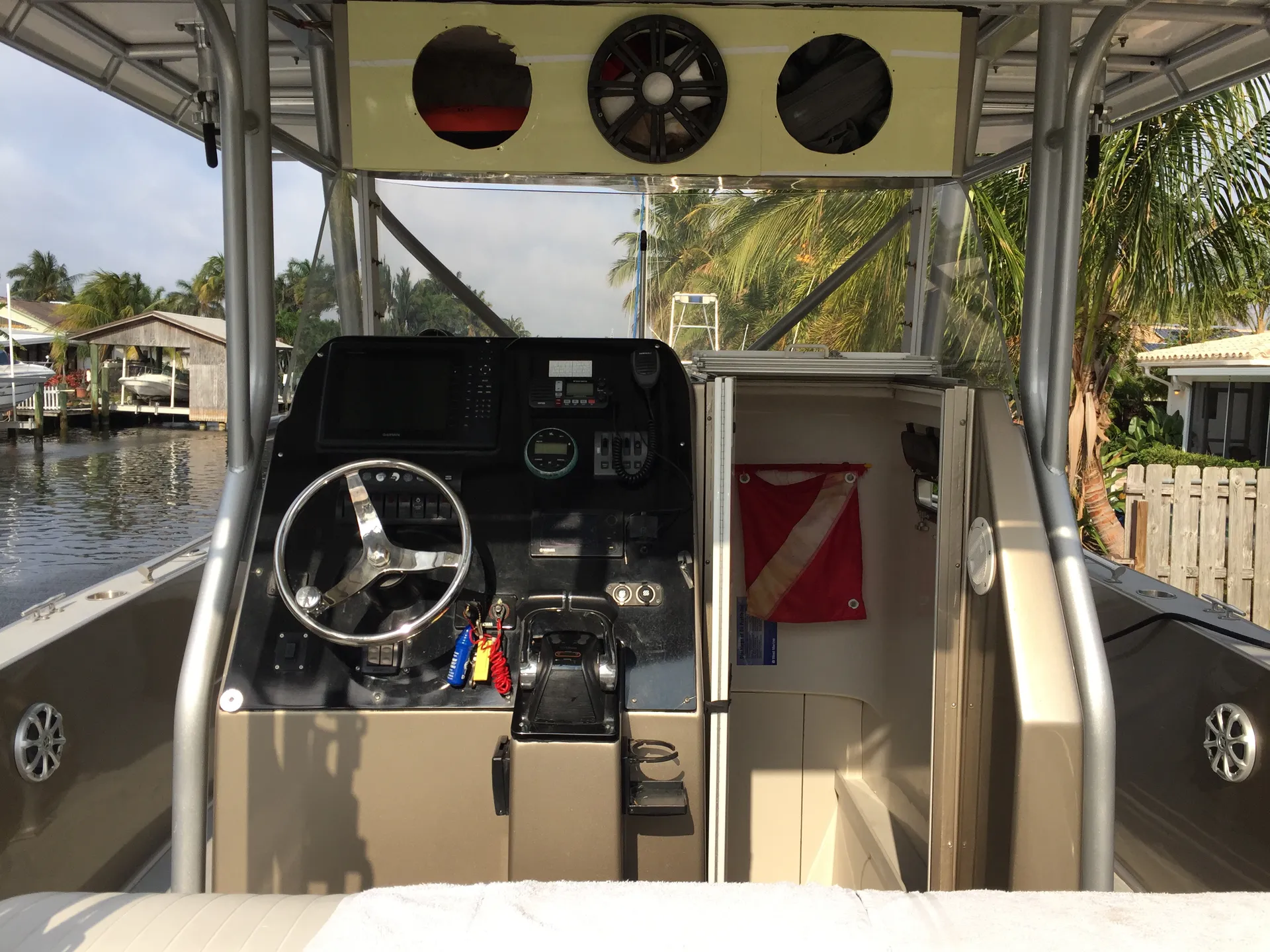 Stamas Yachts 310 Tarpon w/ 300 Yamaha in Fort Lauderdale, FL — photo 5