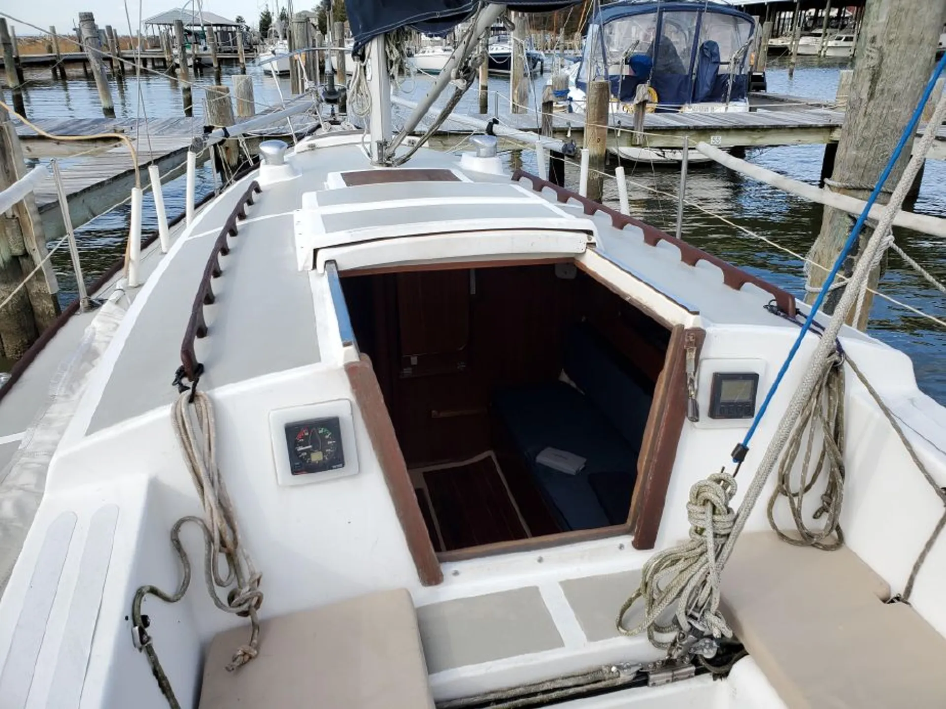 "Equinox" - Center of the Sun - Lippincott 30'