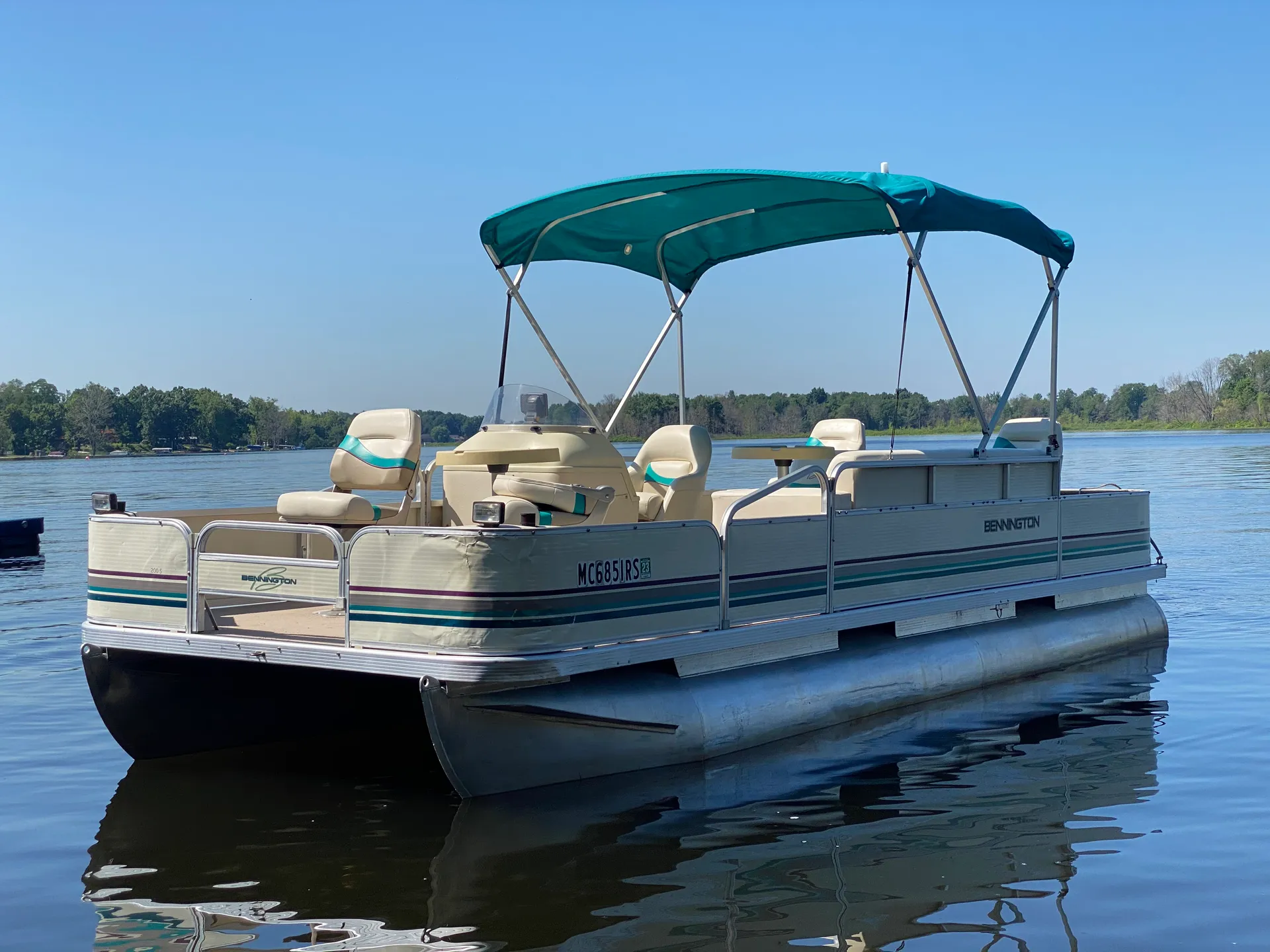 Bennington Marine 200S in Paw Paw, MI — photo 3