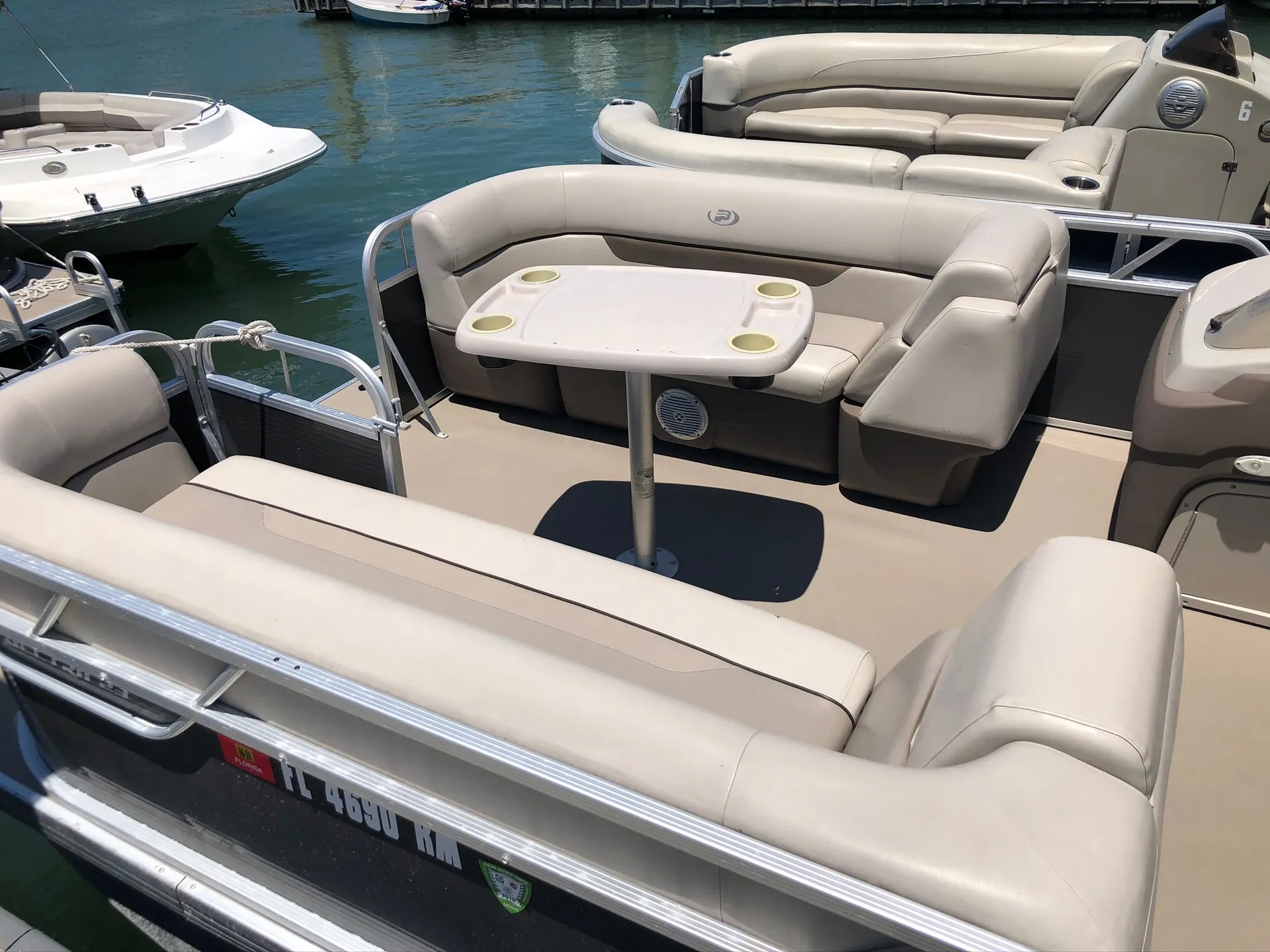 Princecraft 23' Vectra XT  in Canyon Lake, TX — photo 2