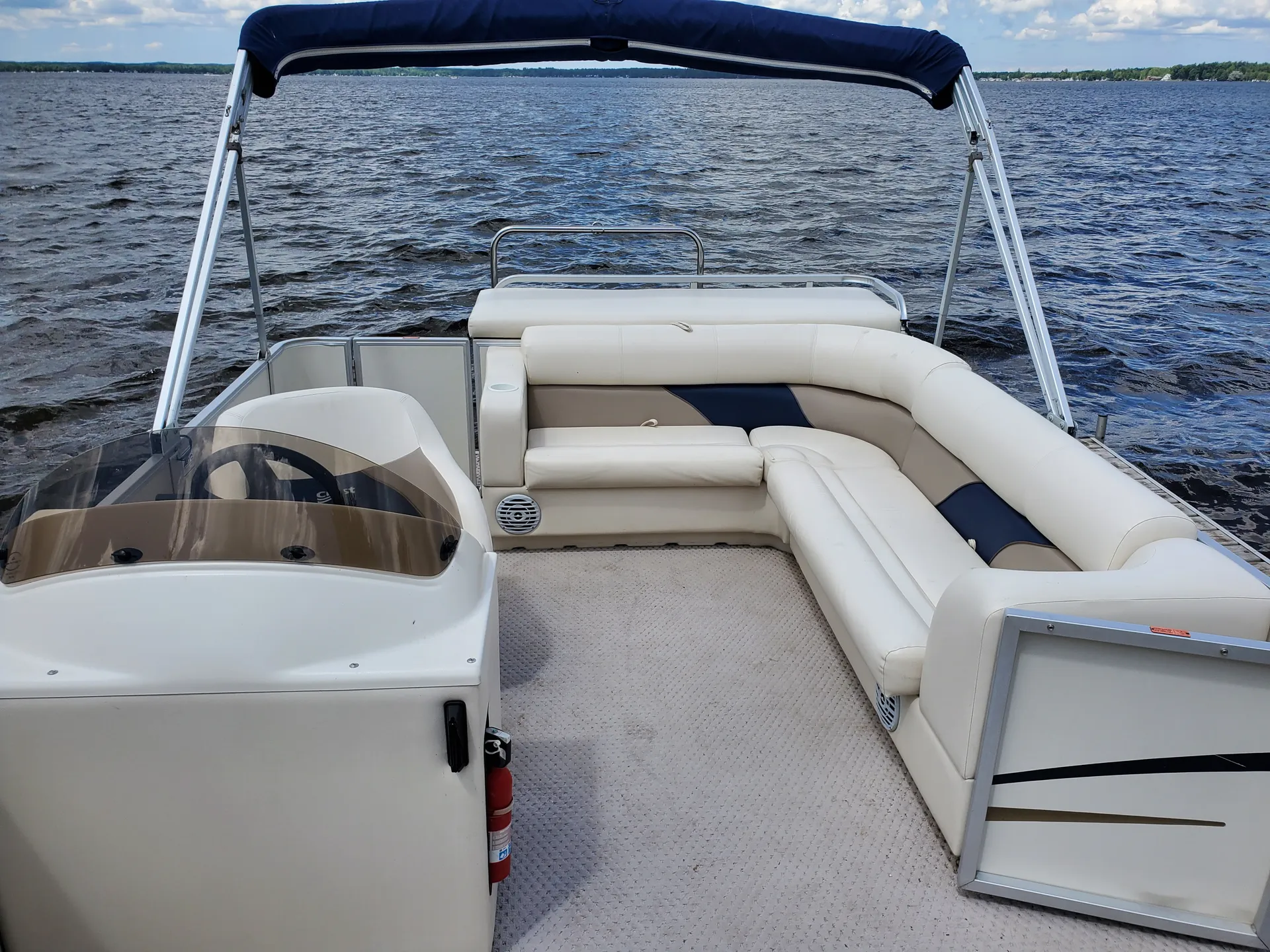 Crest Pontoons 22 Crest II XRS in Cadillac, MI — photo 2