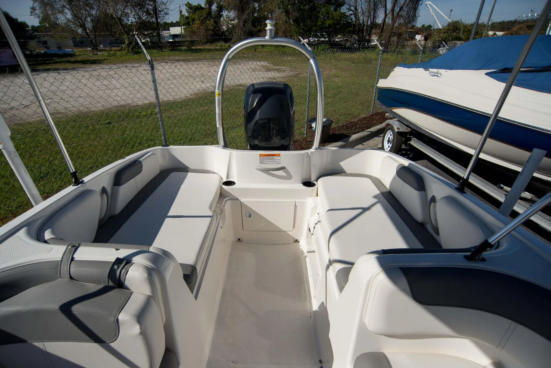 Bayliner 180 4-S  in Doral, FL — photo 3