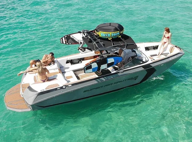 Rent a Nautique ski and wakeboard in Miami Beach, FL near me