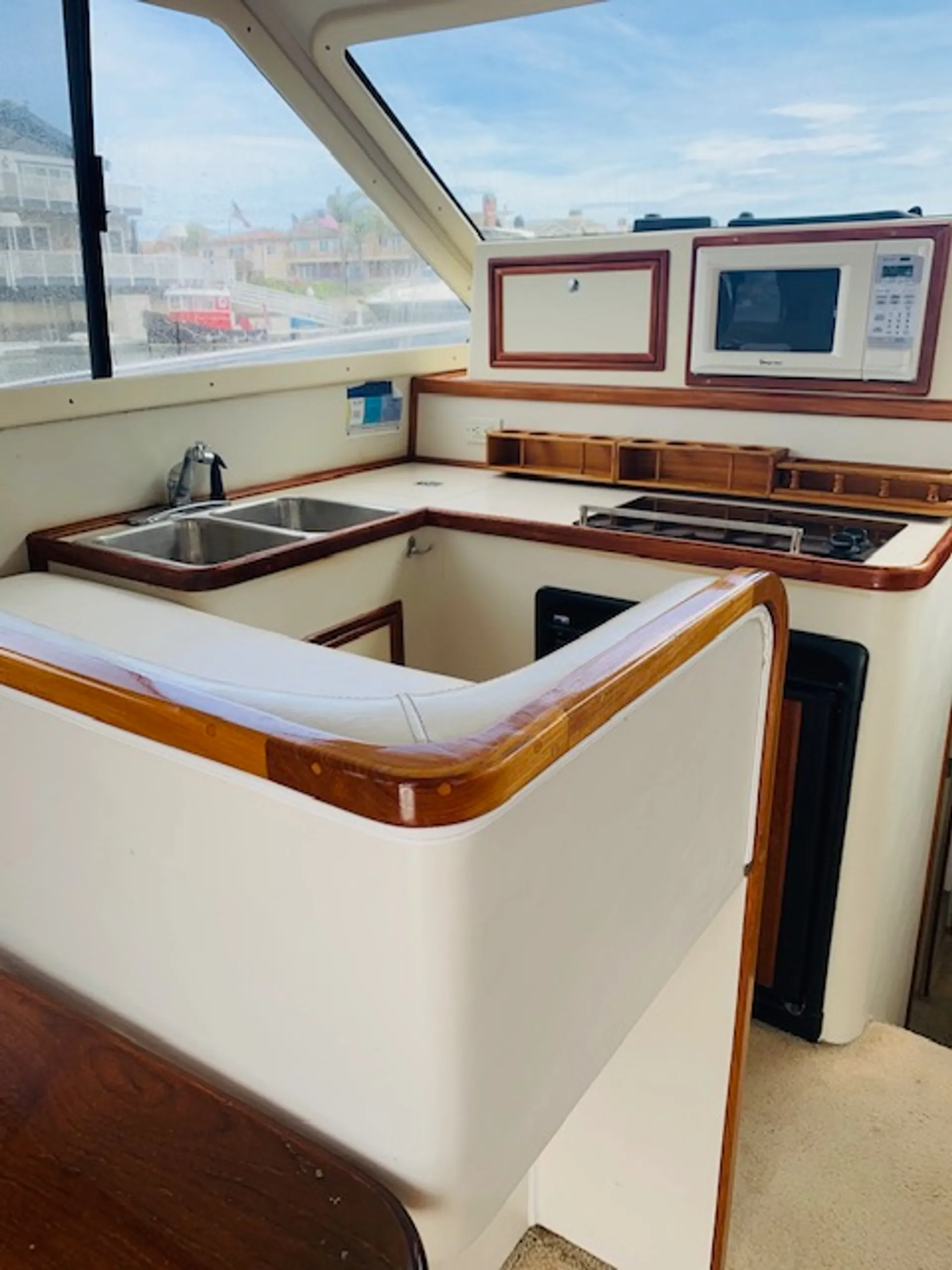 Mediterranean 38 Convertable in Oxnard, CA — photo 8