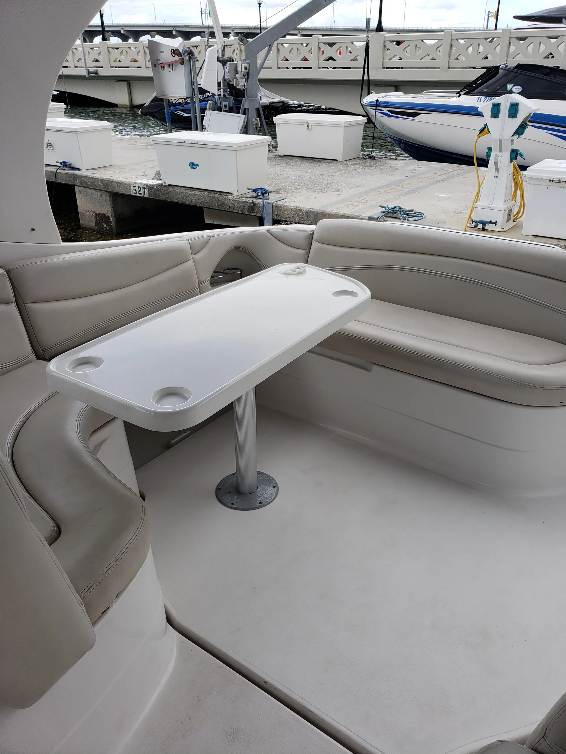 Larson Boats 370 Cabrio Mid-Cabin in Miami, FL — photo 3