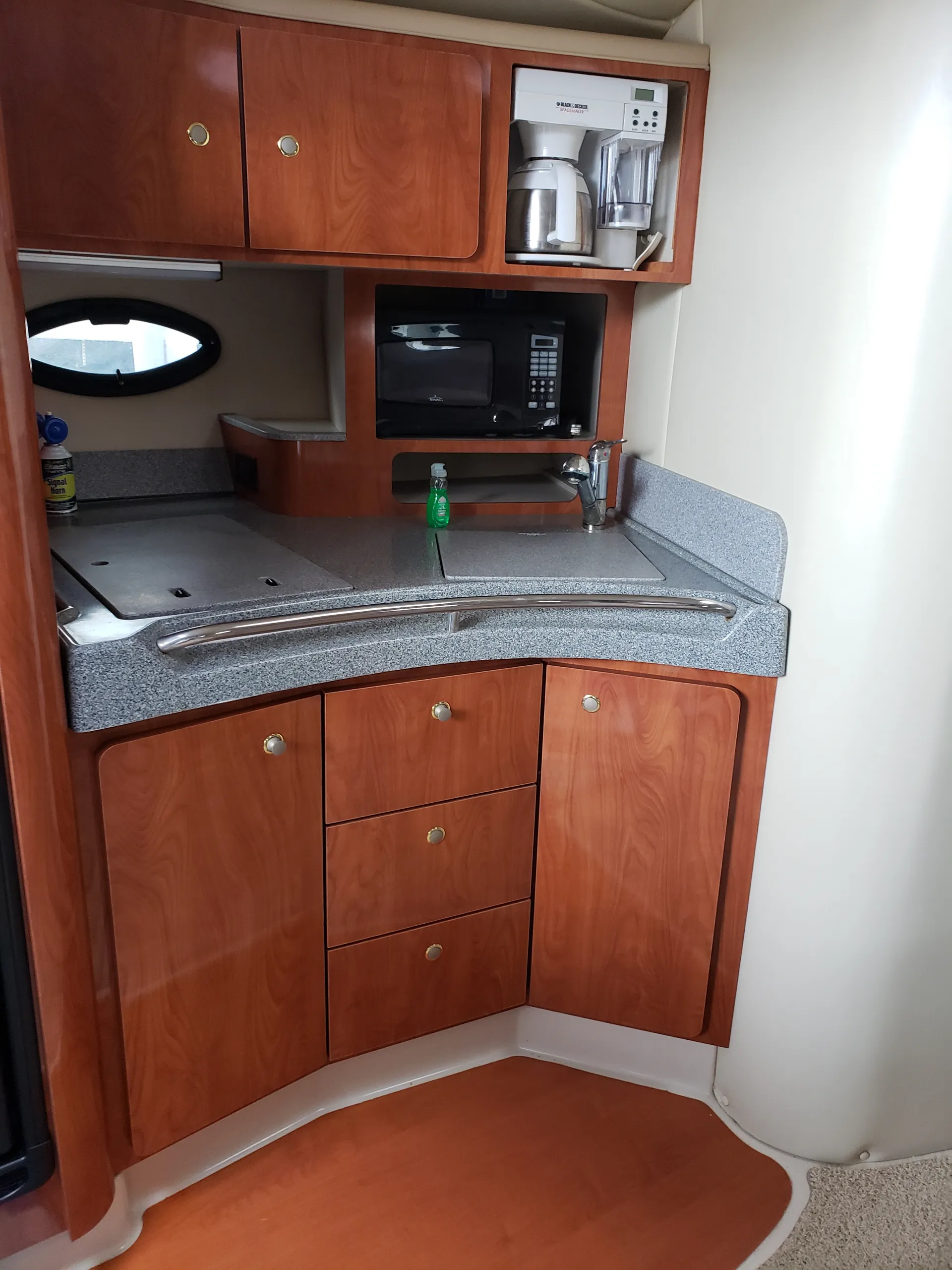 Larson Boats 370 Cabrio Mid-Cabin in Miami, FL — photo 8