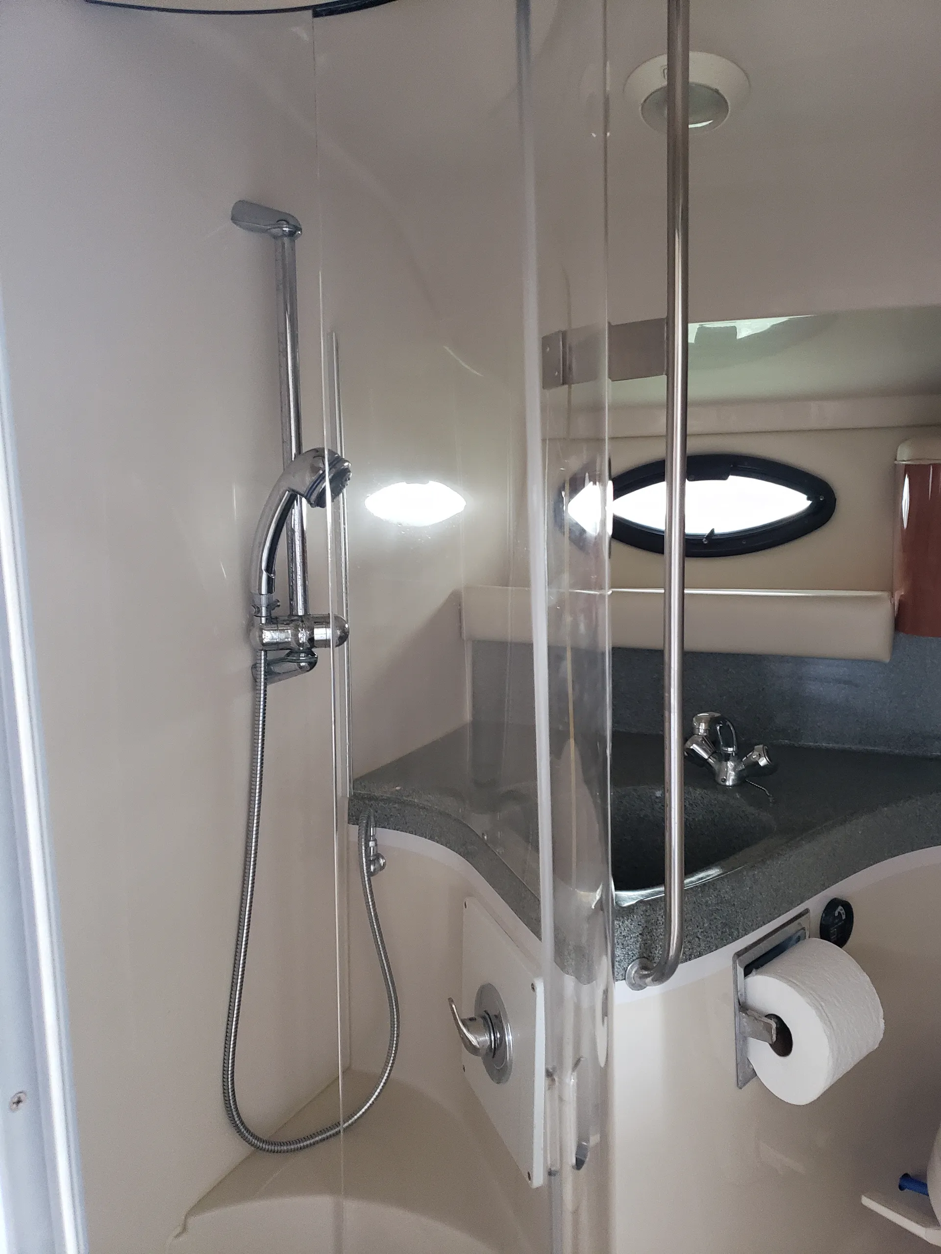 Larson Boats 370 Cabrio Mid-Cabin in Miami, FL — photo 10