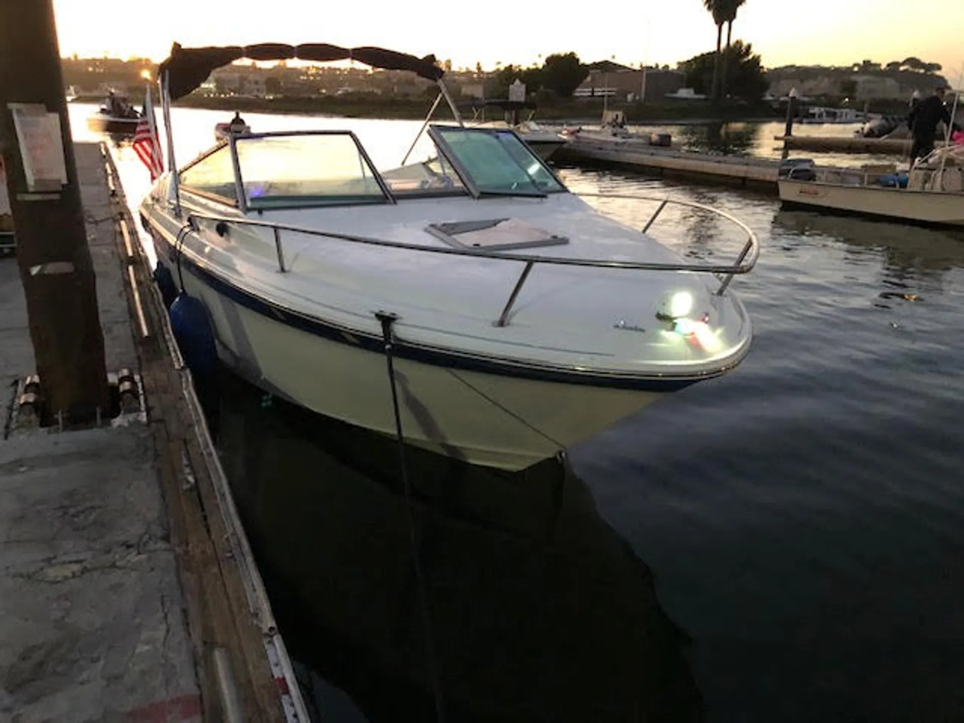Sea Ray Boats 220 Overnighter in Newport Beach, CA — photo 10
