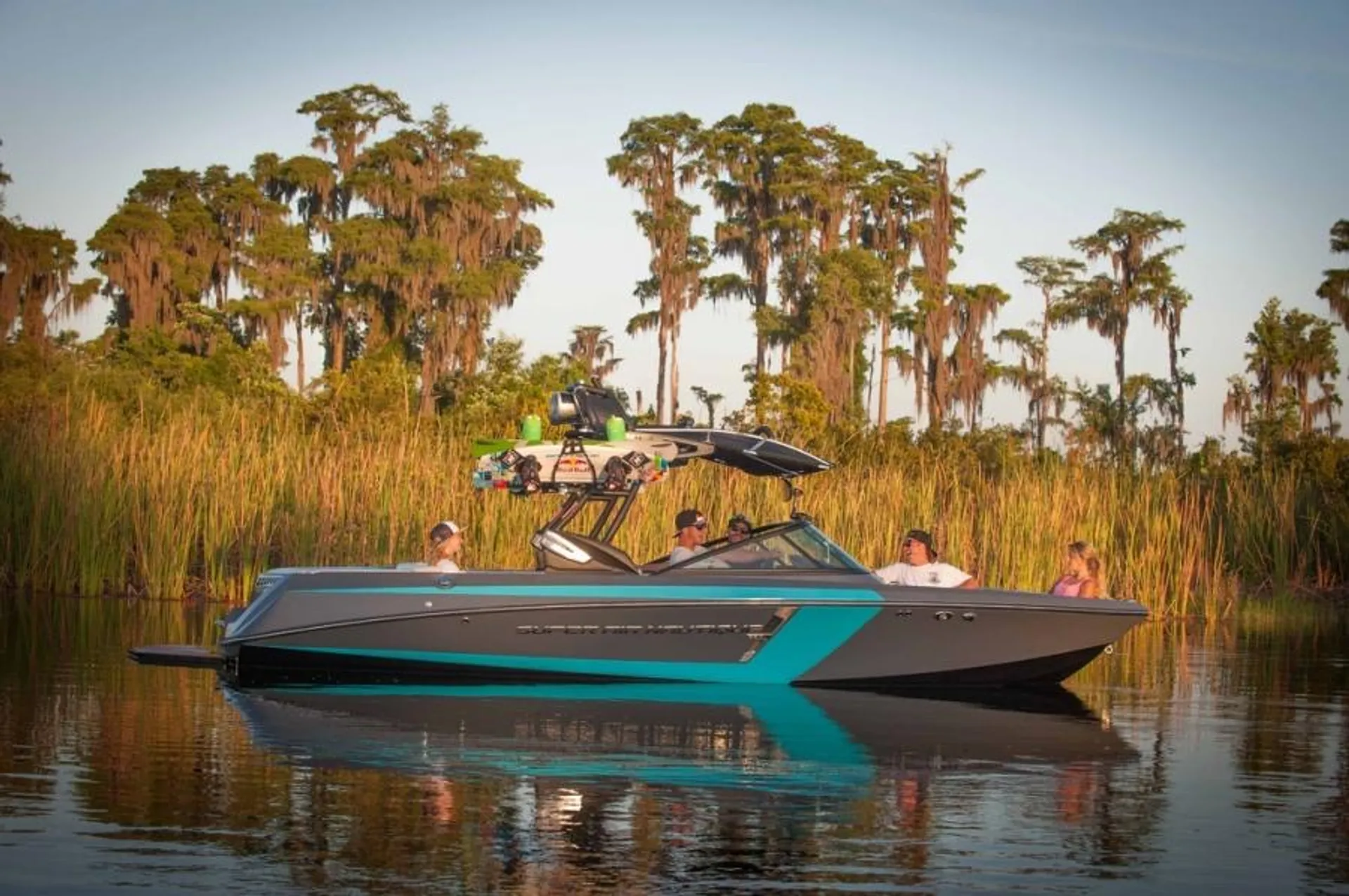 Super Air Nautique Wakeboat Charter on Lake Tulloch