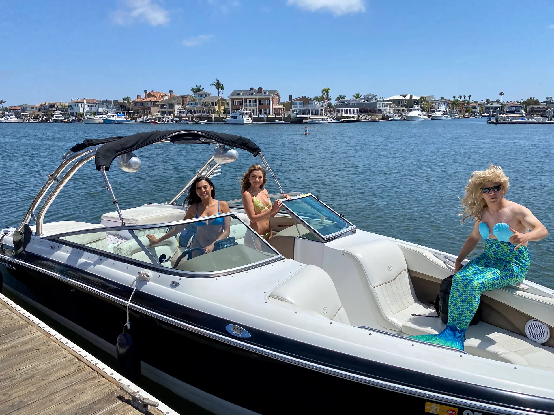 Cobalt 26 ft 425 hp Bowrider Bentley of runabouts