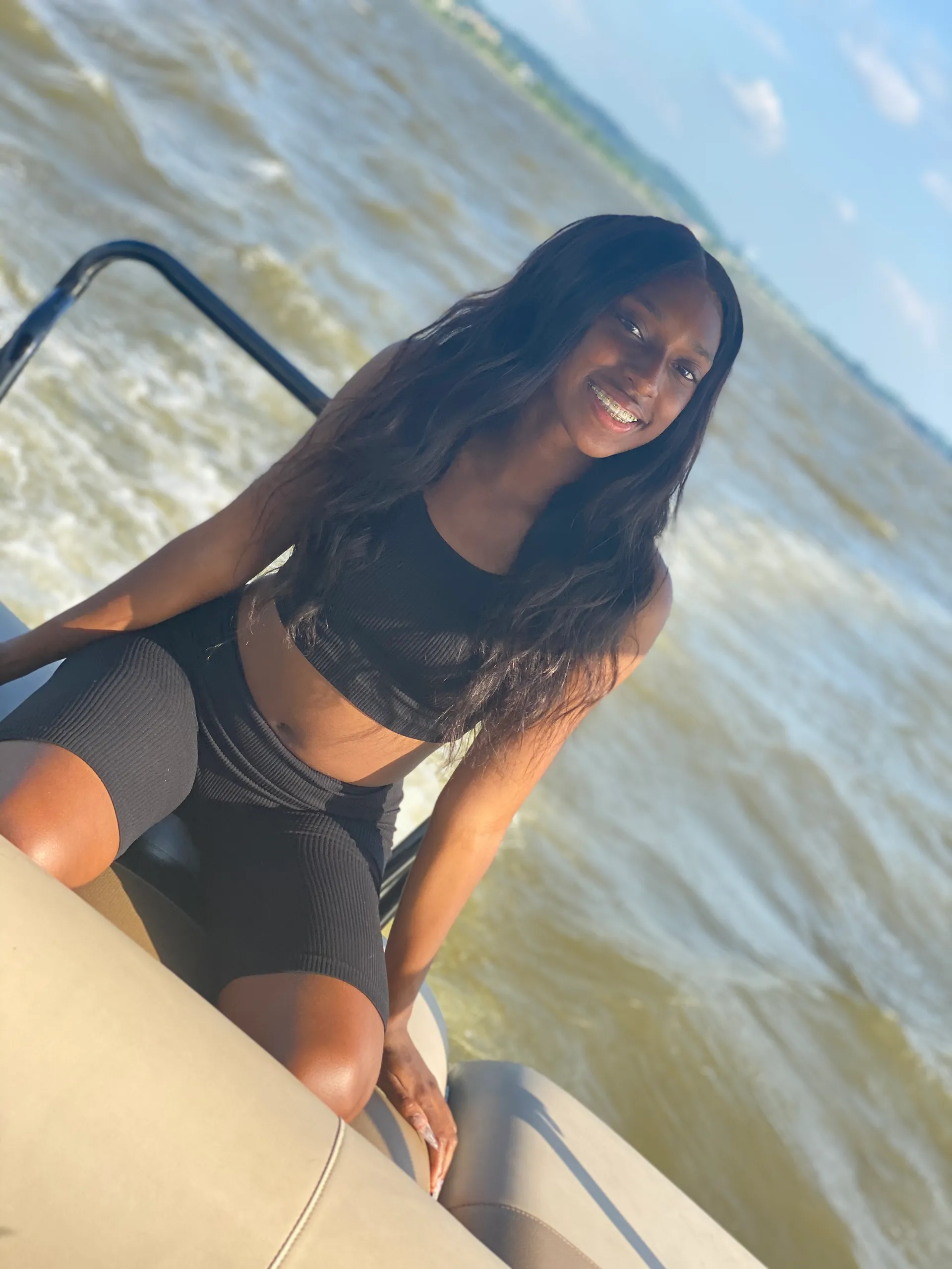 Bentley Pontoon DC / Jet Skis(extra cost)