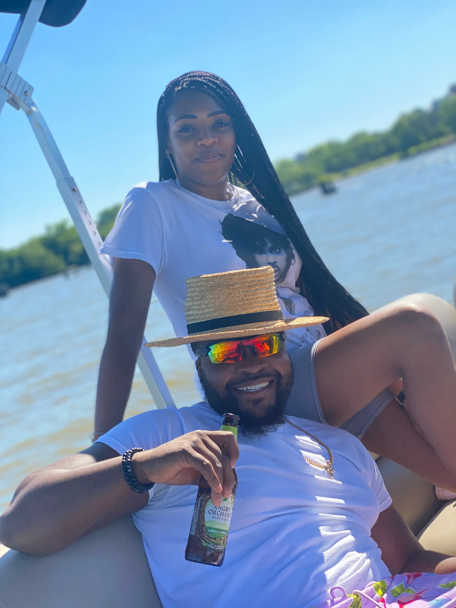 Bentley Pontoon DC / Jet Skis(extra cost)