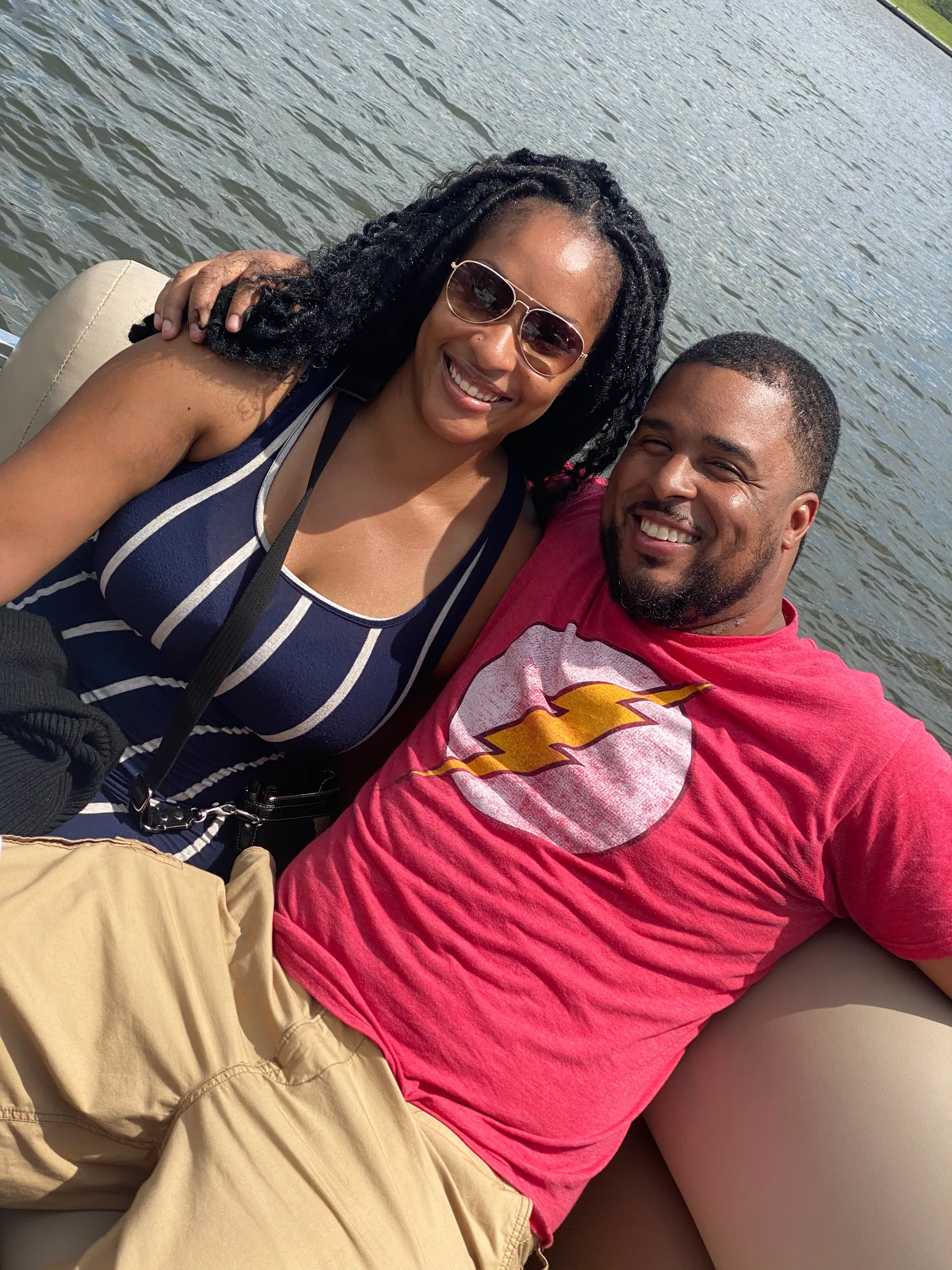 Bentley Pontoon DC / Jet Skis(extra cost)