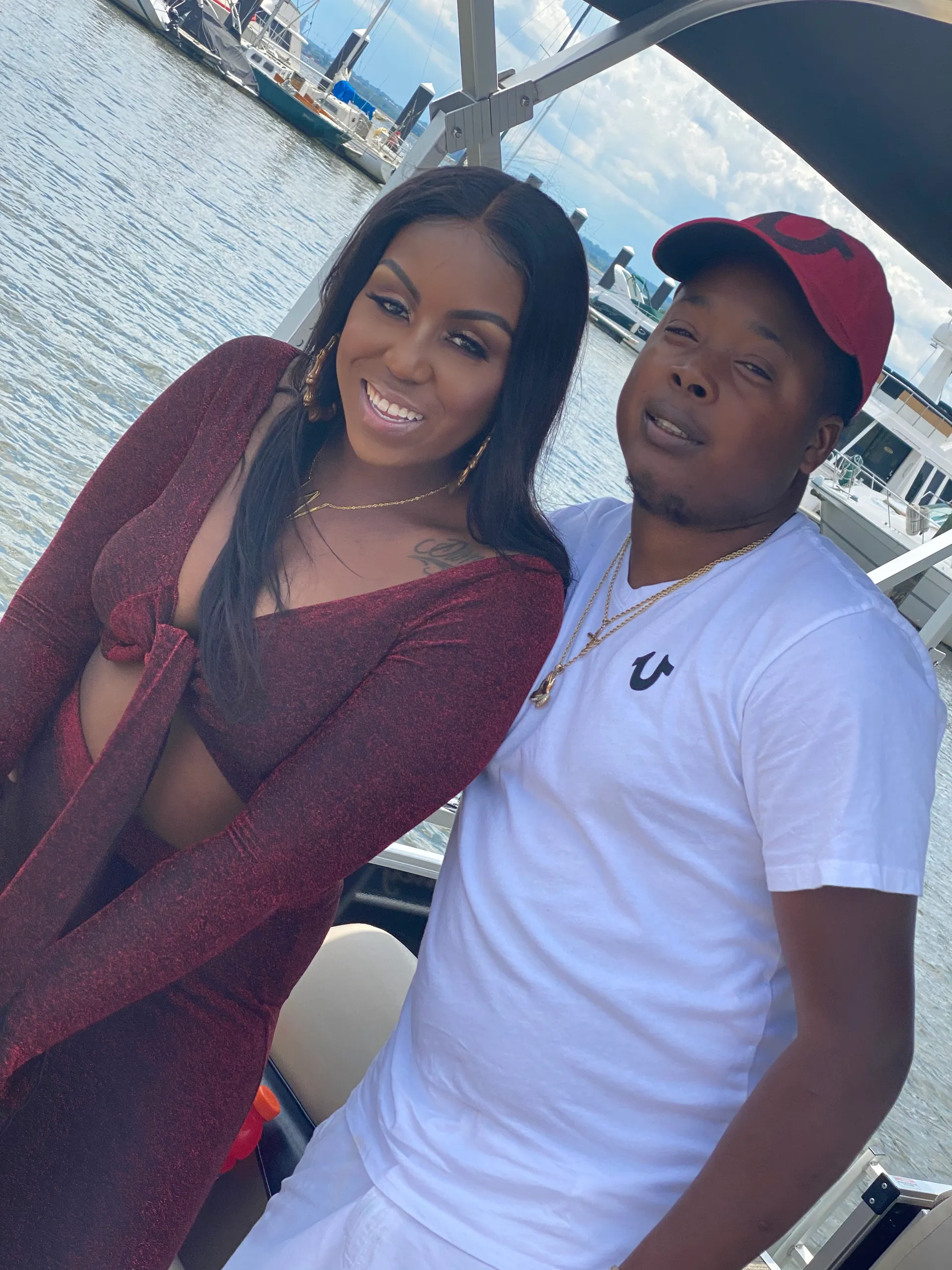 Bentley Pontoon DC / Jet Skis(extra cost)