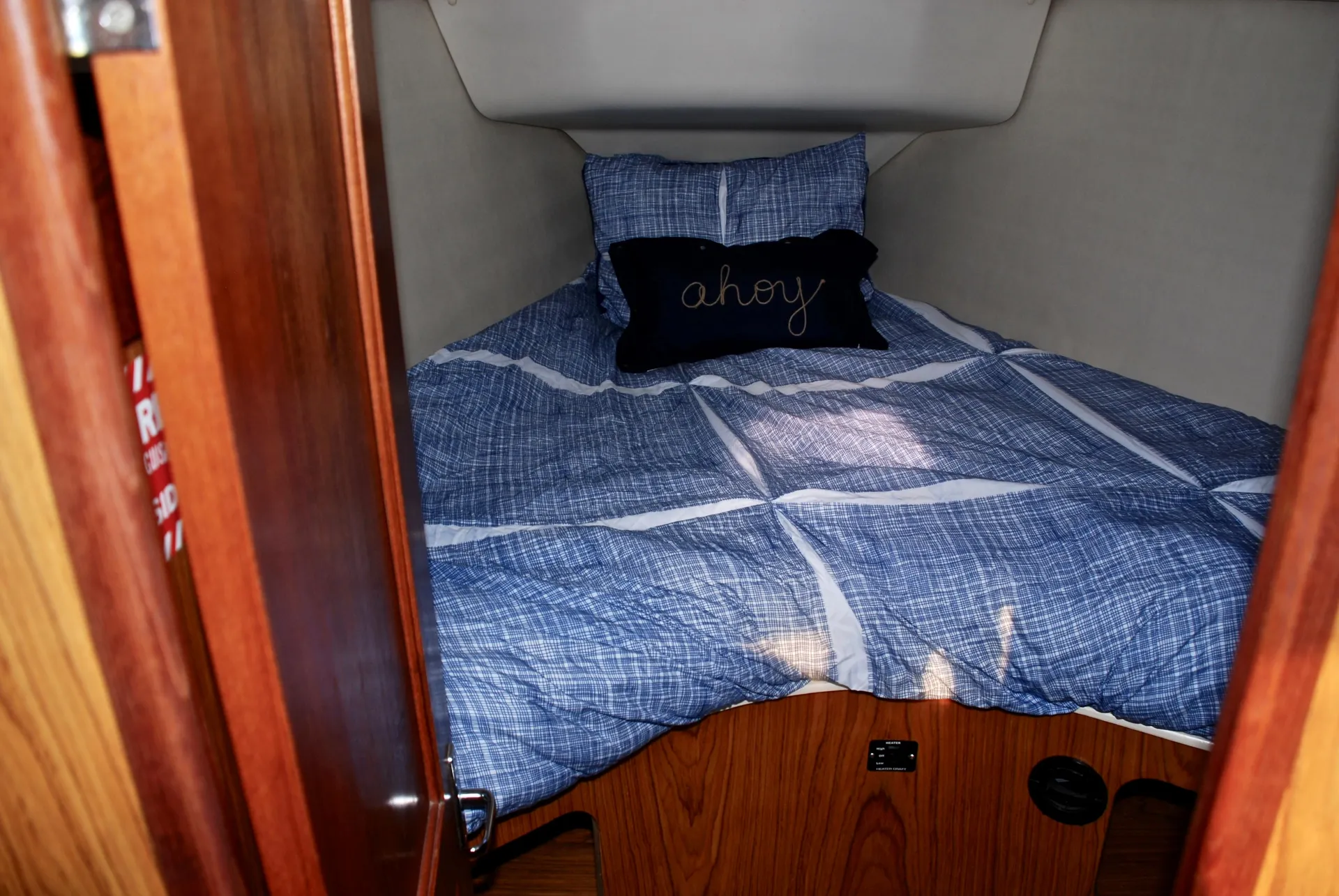 Hunter Hunter 380 in Seattle, WA — photo 10